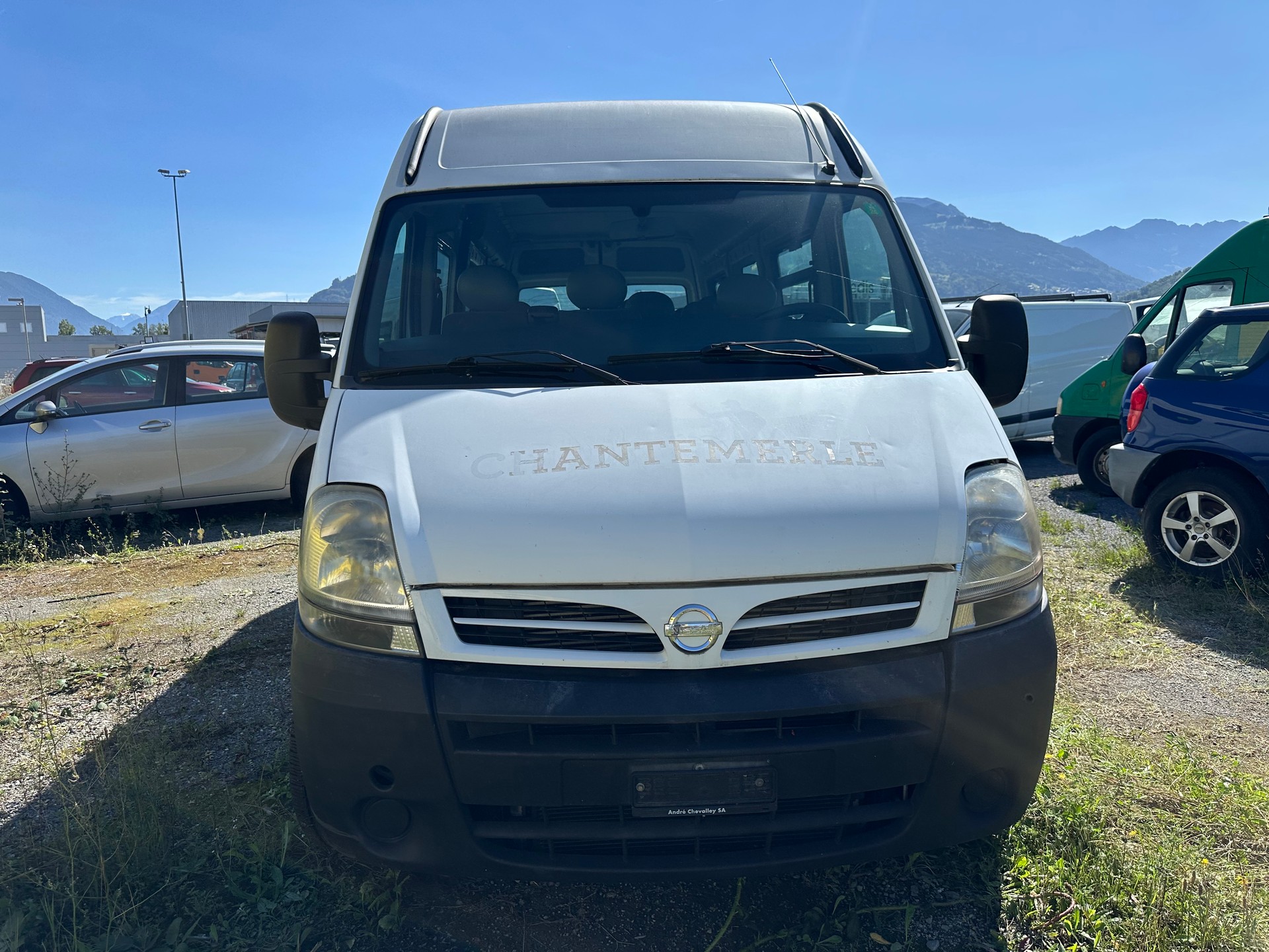 NISSAN INTERSTAR-image-1