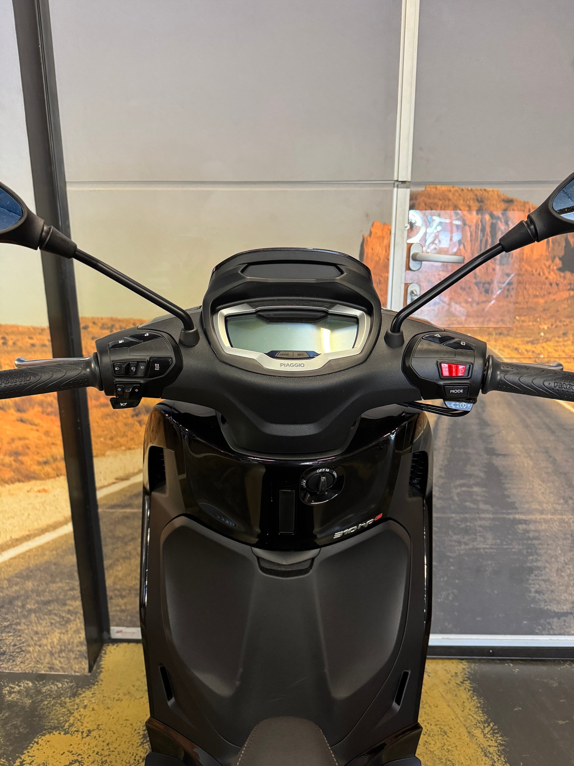 PIAGGIO Beverly 310 hpe E5+-image-4