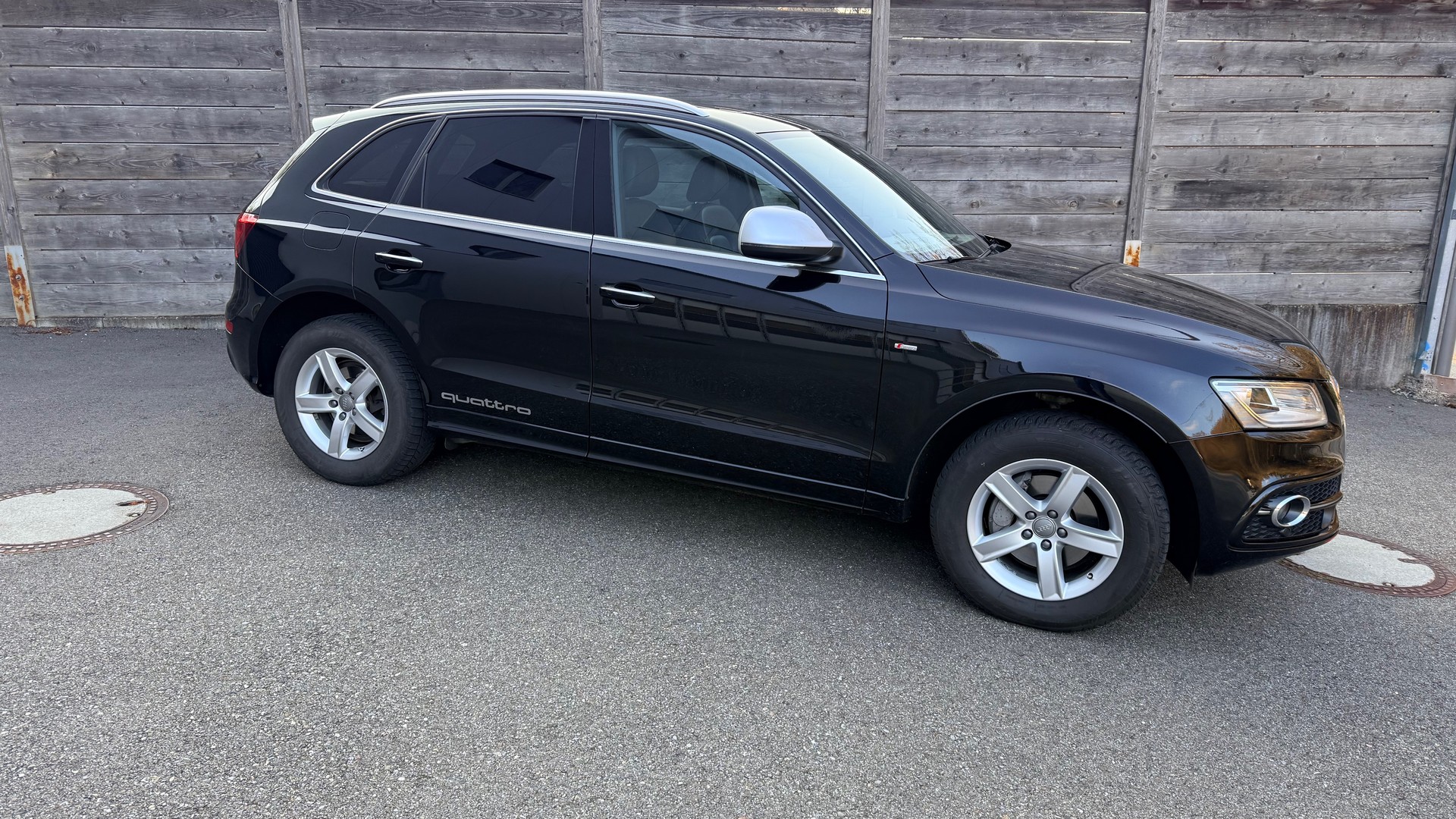 AUDI Q5 2.0 TDI quattro S-tronic-image-2