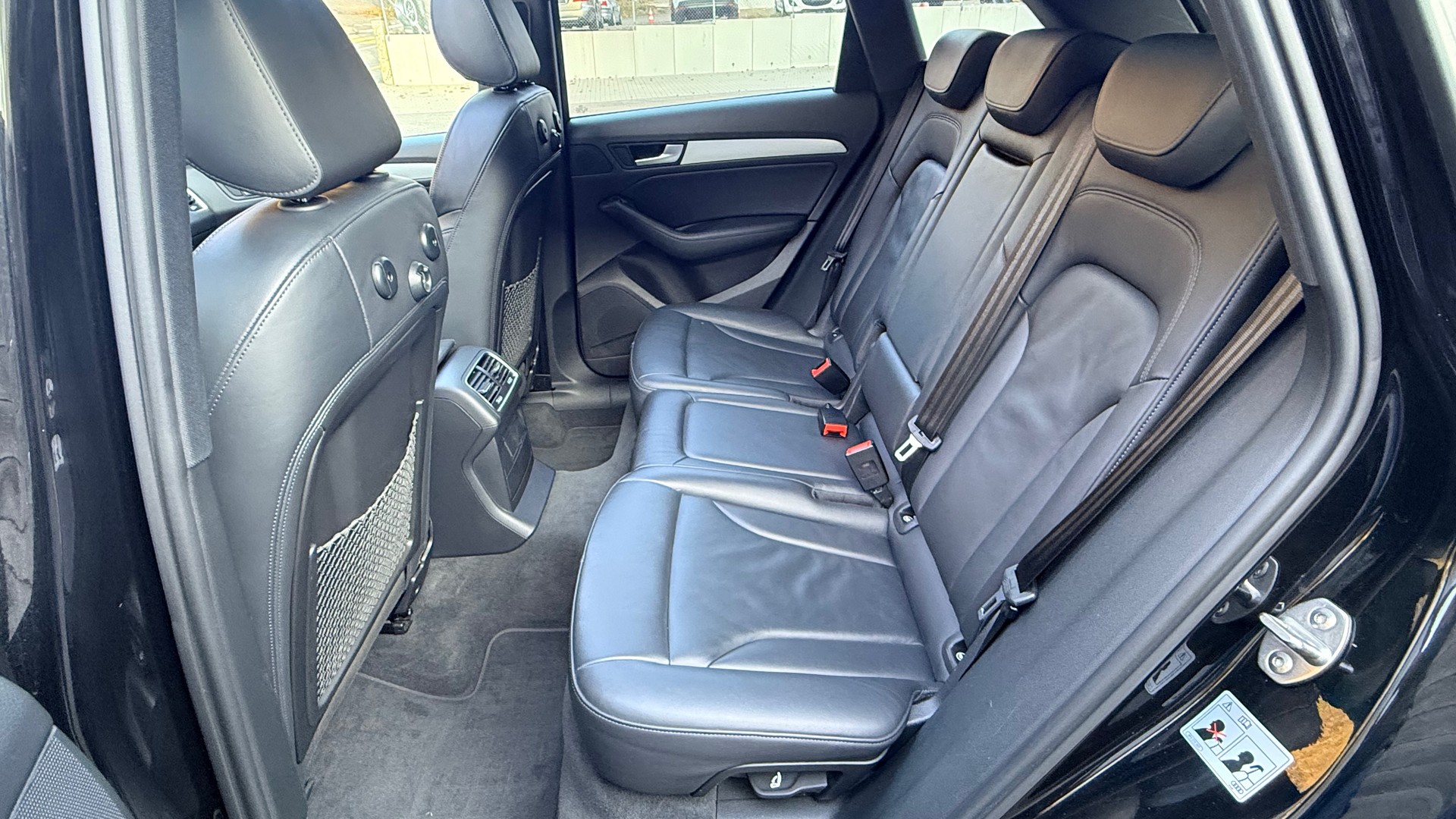 AUDI Q5 2.0 TDI quattro S-tronic-image-9