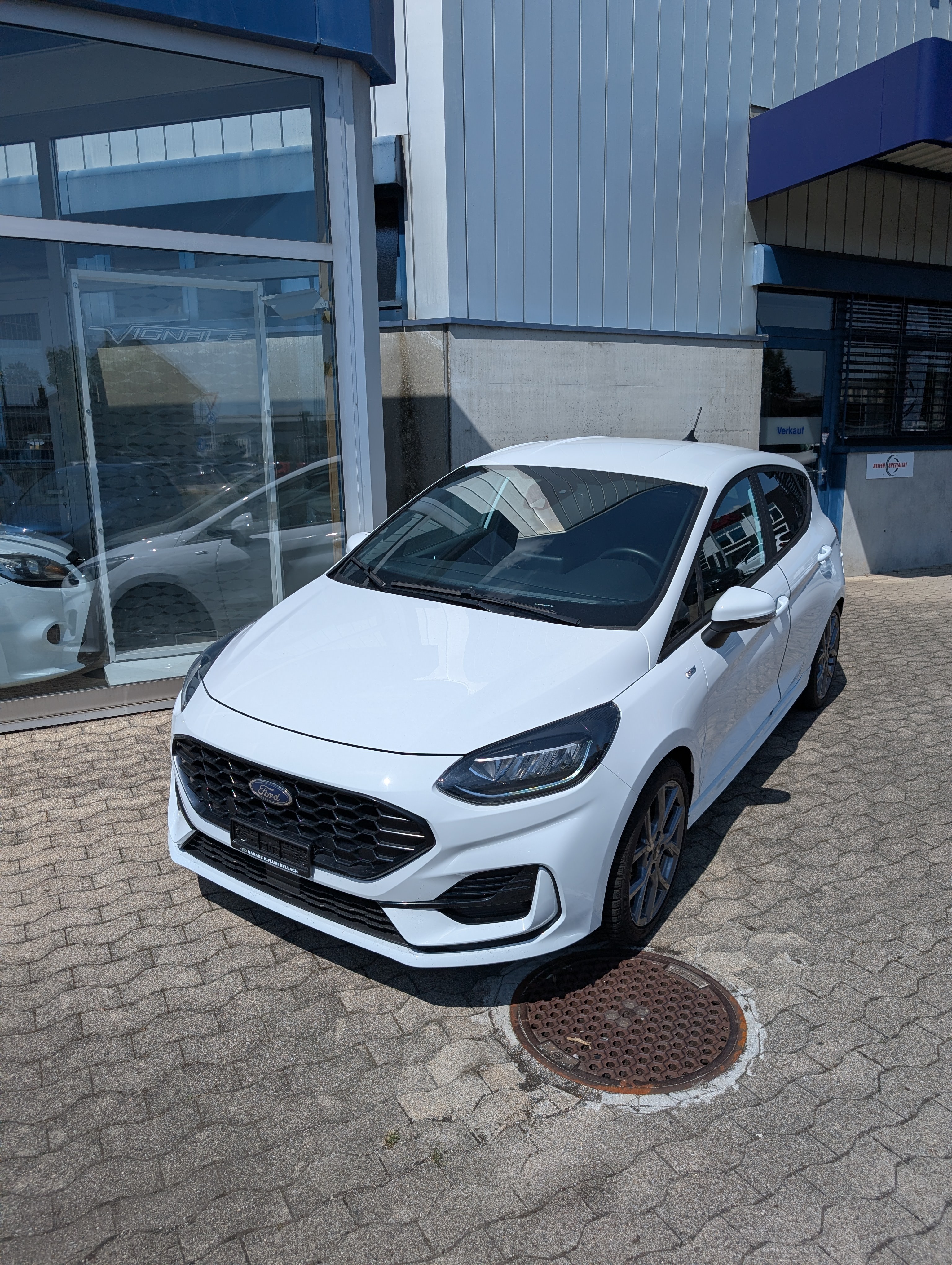 Car photo