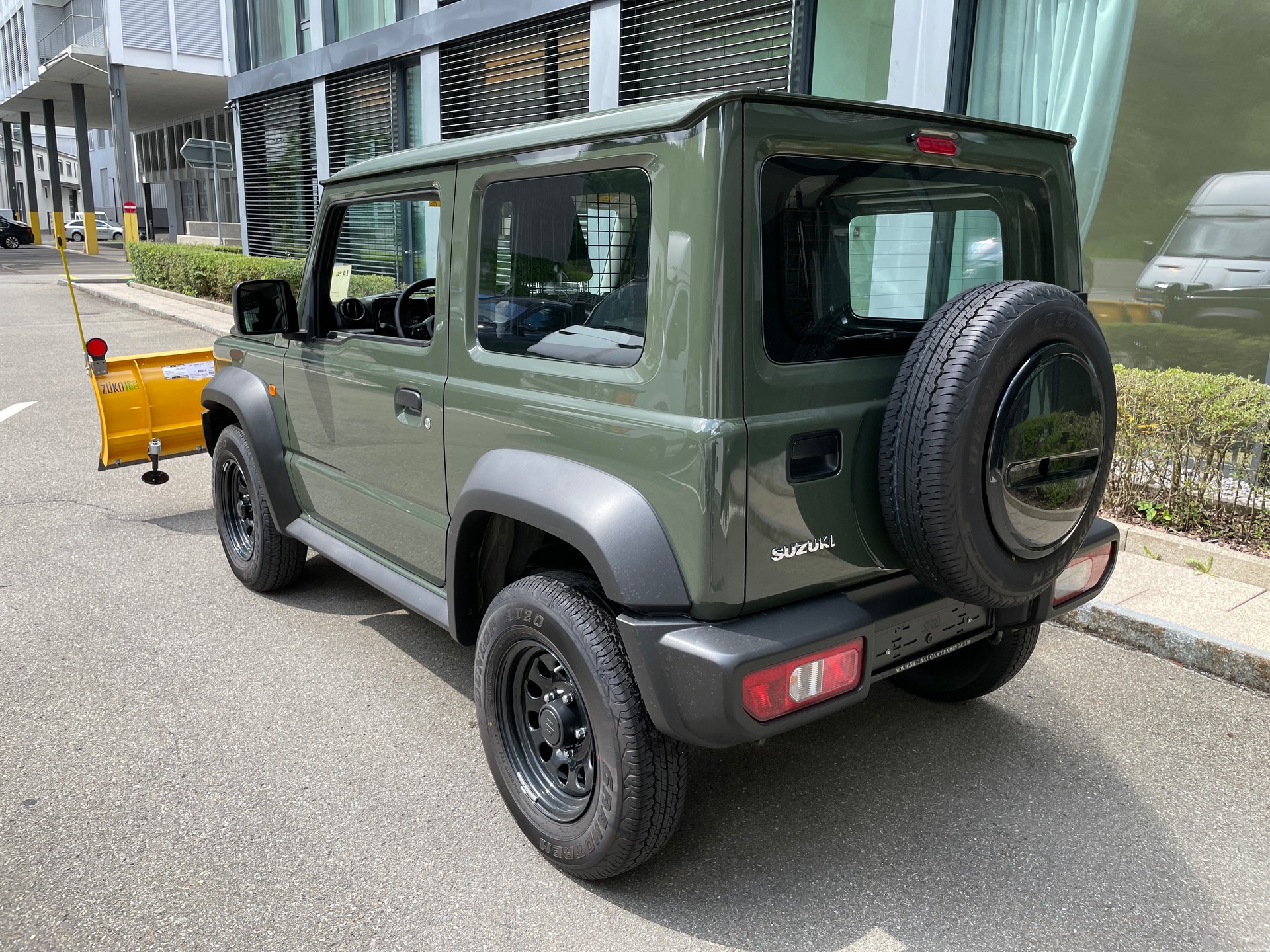 SUZUKI SUZUKI Jimny 1.5 Compact+ 4x4 mit Schneepflug, Winterdienst-showroom-element-3