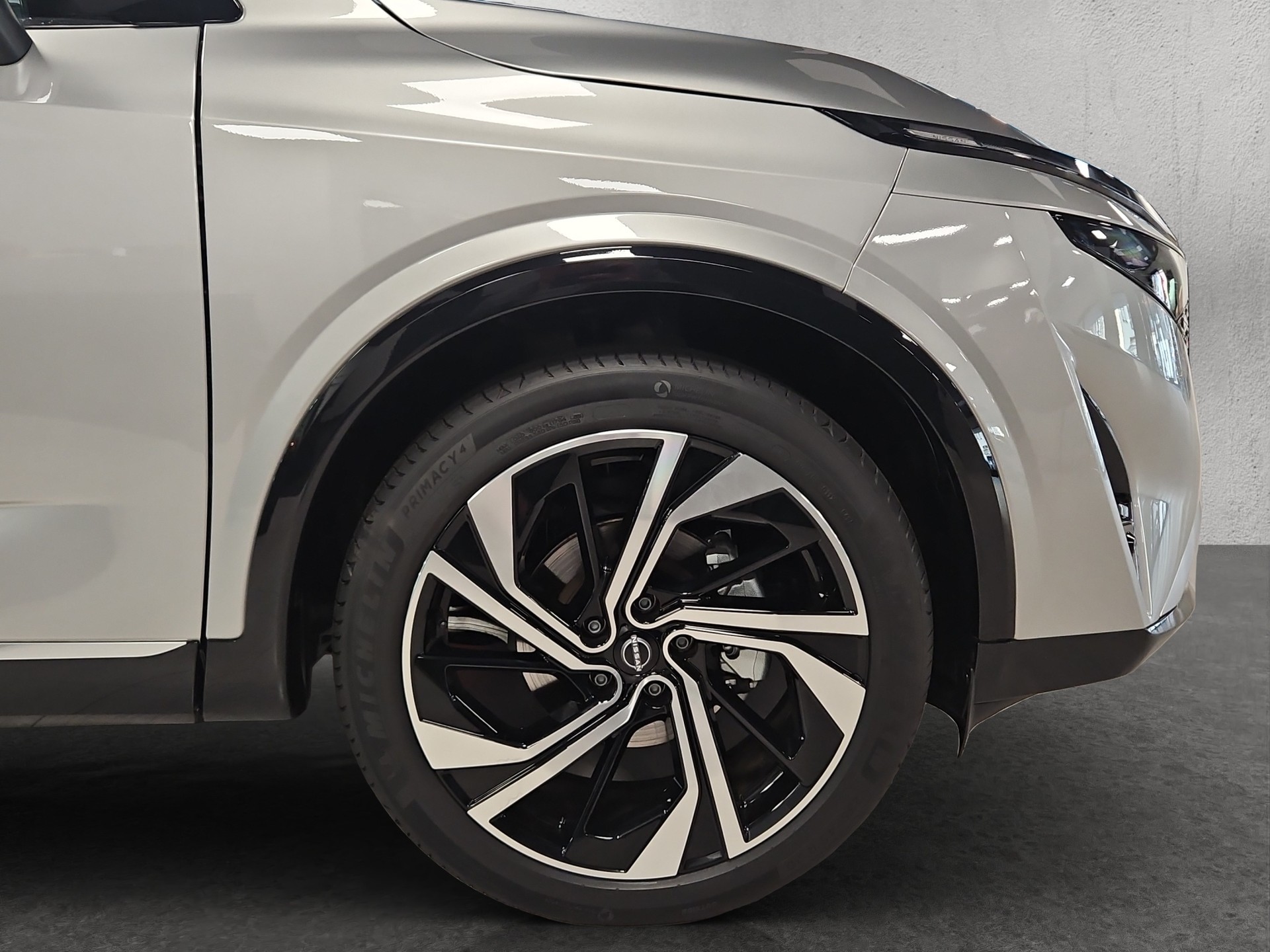 NISSAN Qashqai 1.3 MHEV Tekna+ 4x4-image-23