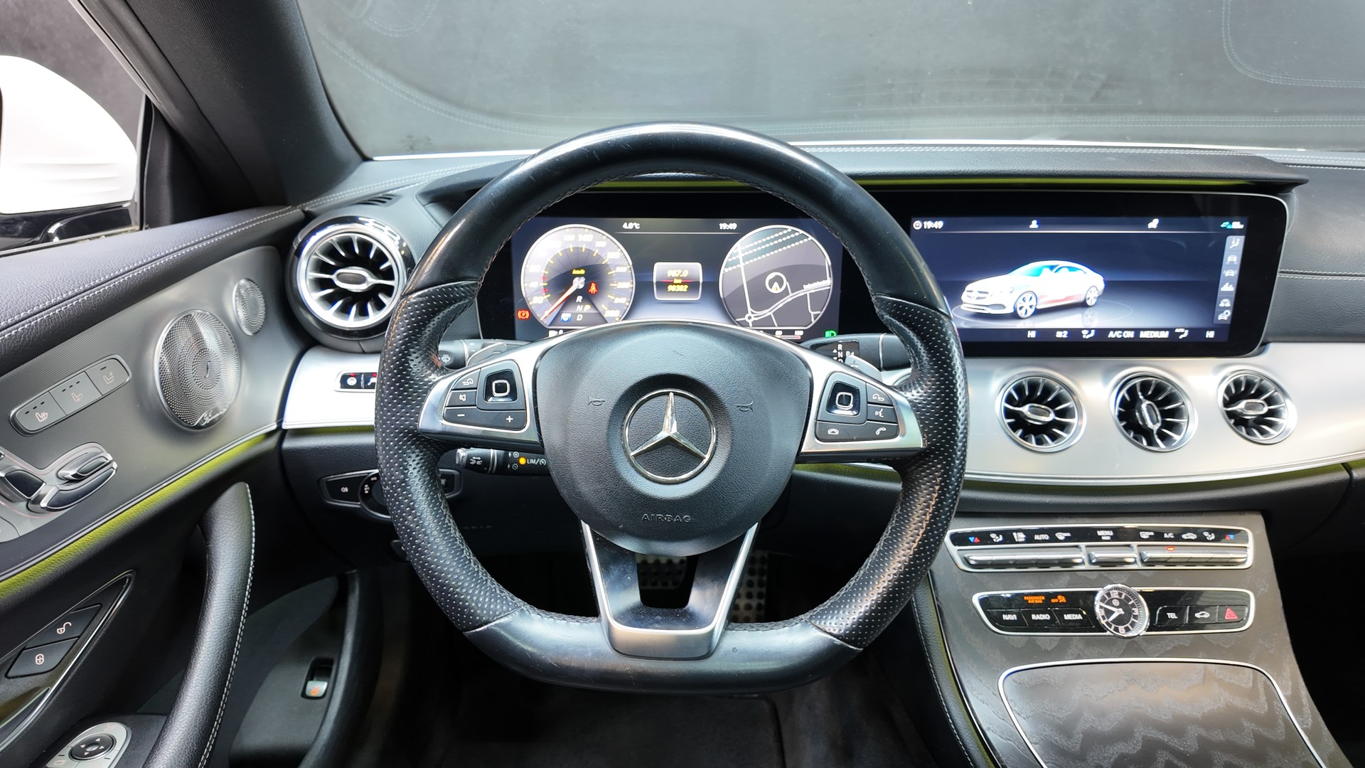 MERCEDES-BENZ E 400 Coupé AMG Line 4 Matic 9G-Tronic-image-12