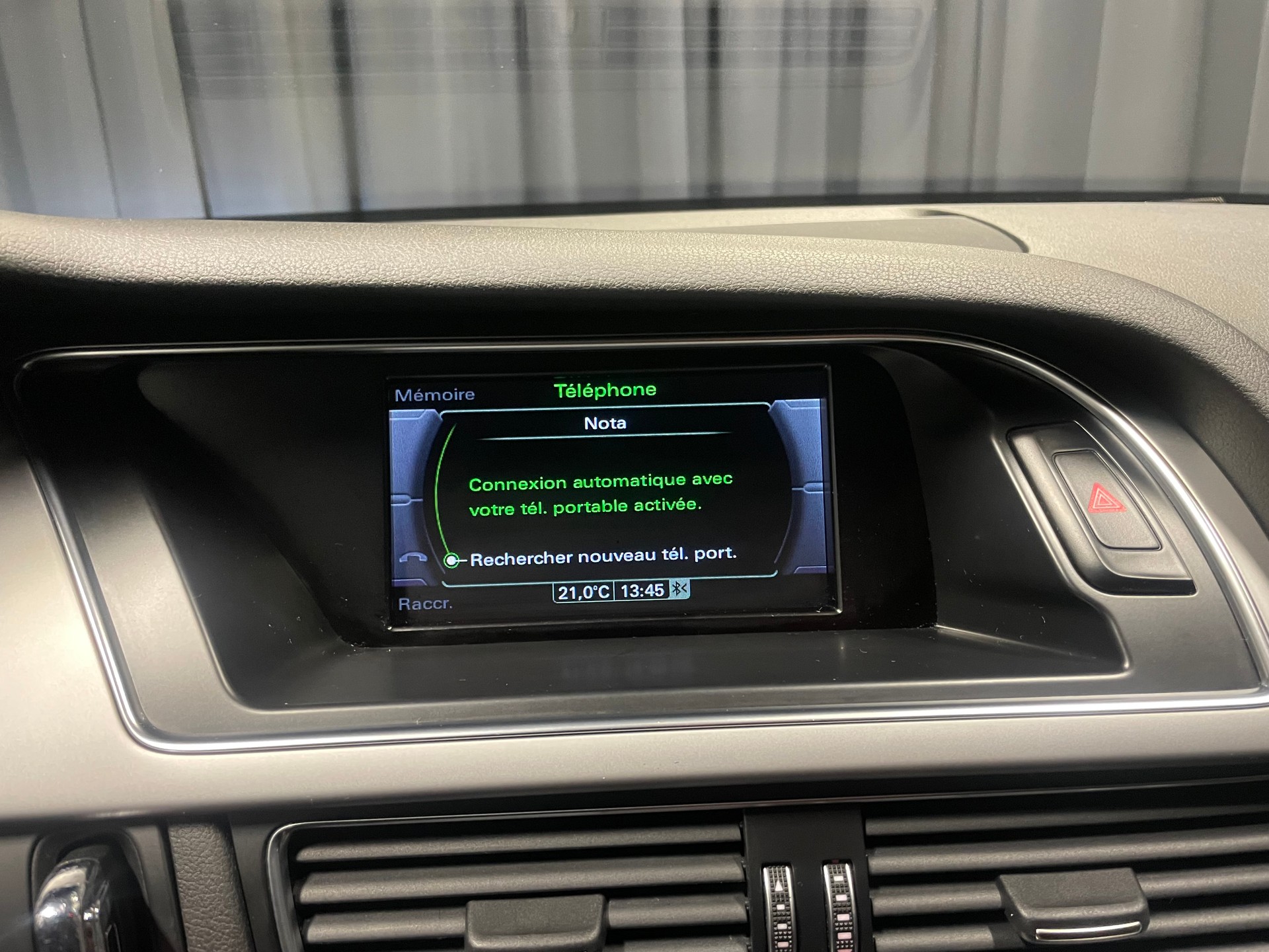 AUDI A4 Limousine 1.8 TFSI multitronic (29)-image-12