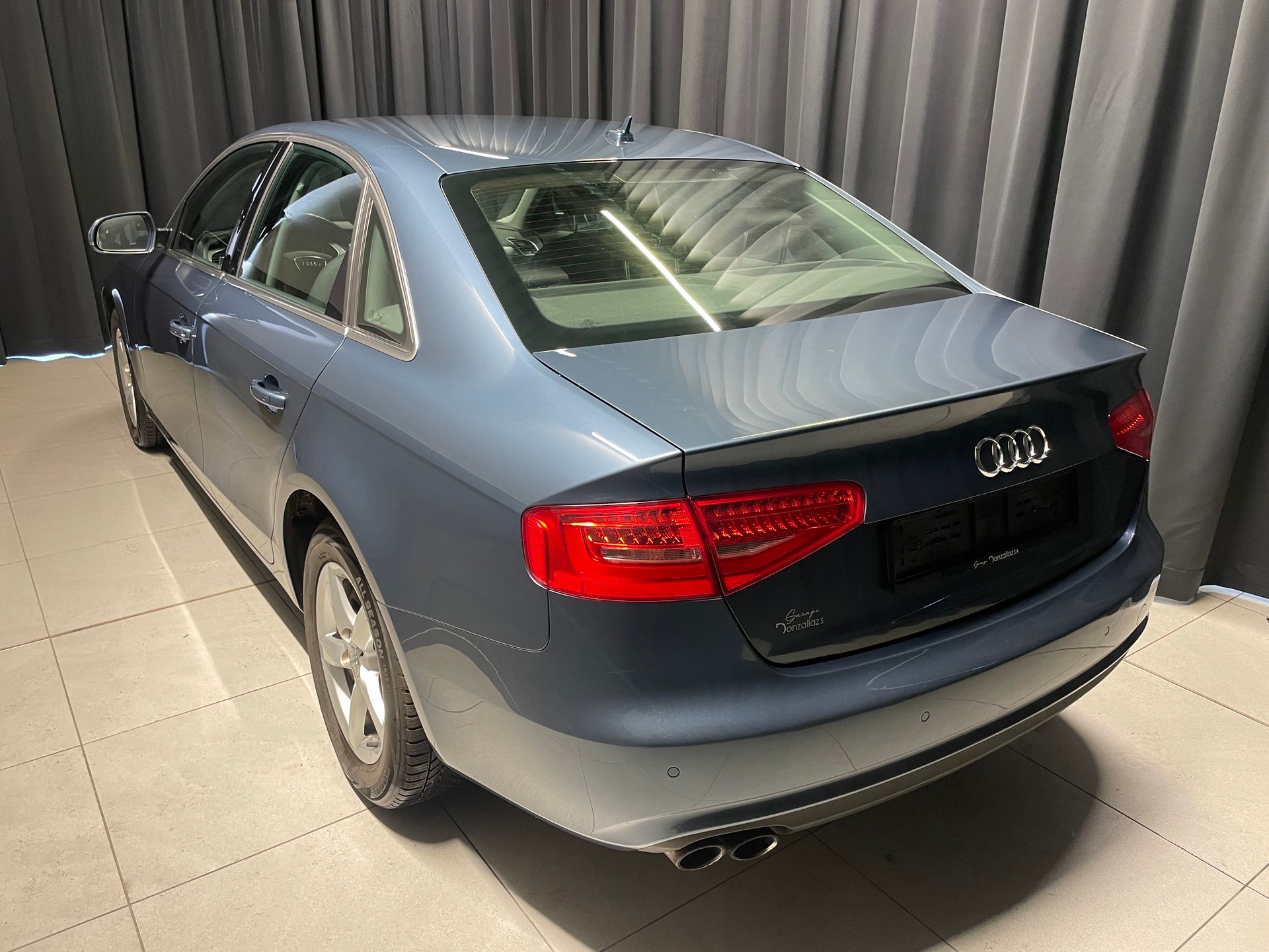 AUDI A4 Limousine 1.8 TFSI multitronic (29)-image-3