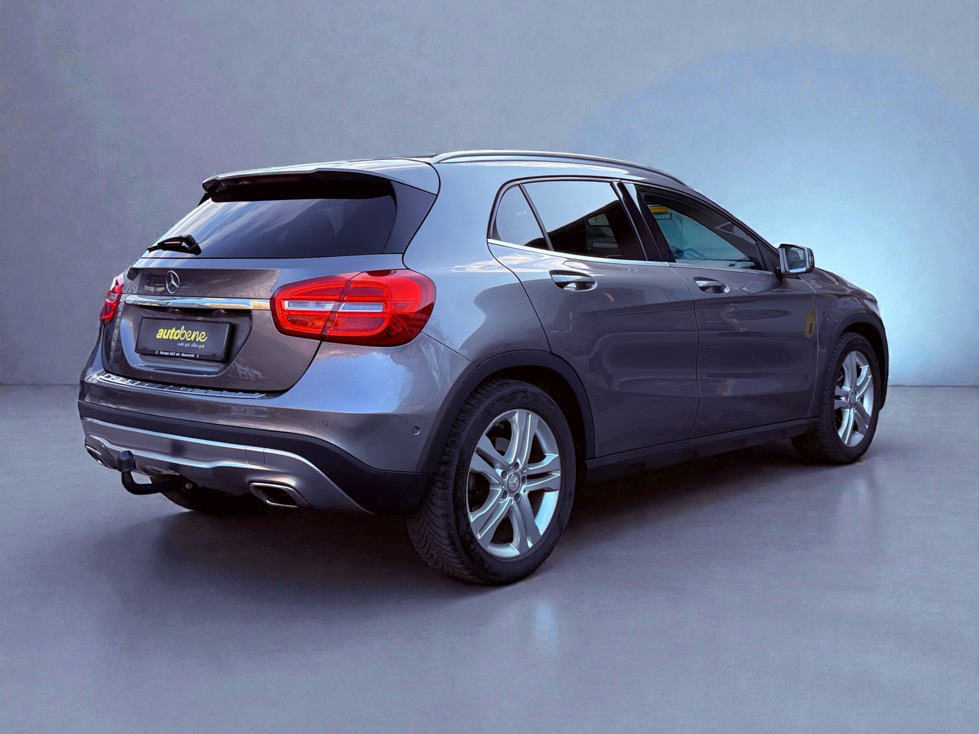 MERCEDES-BENZ GLA 220 CDI Urban 4Matic 7G-DCT-image-3