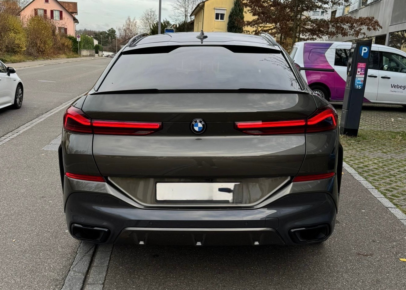 BMW X6 xDrive 48V 30d M Sport Steptronic-showroom-element-1