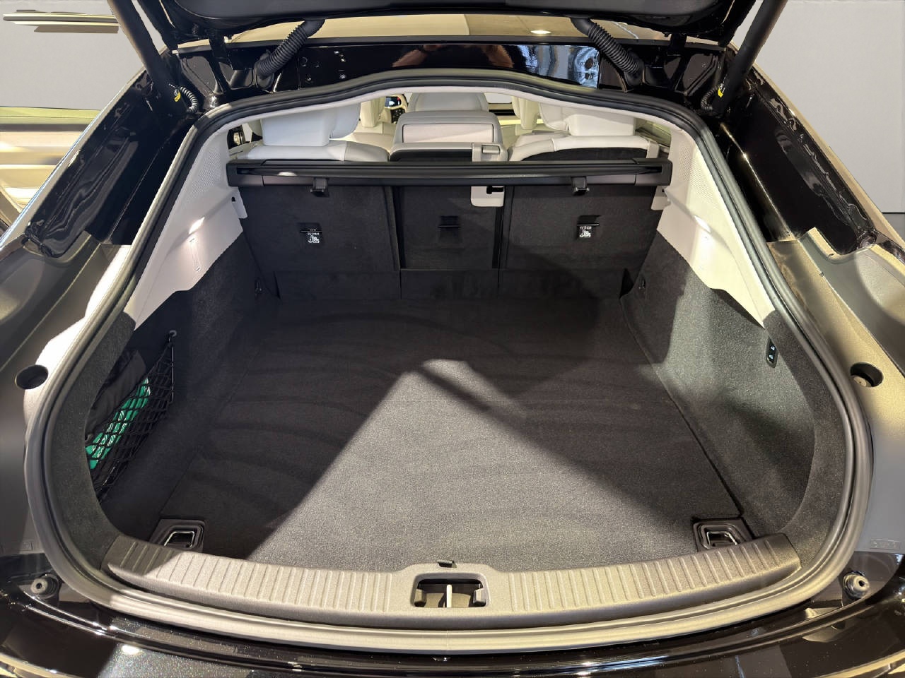 VOLVO ES90 Ultra-image-6