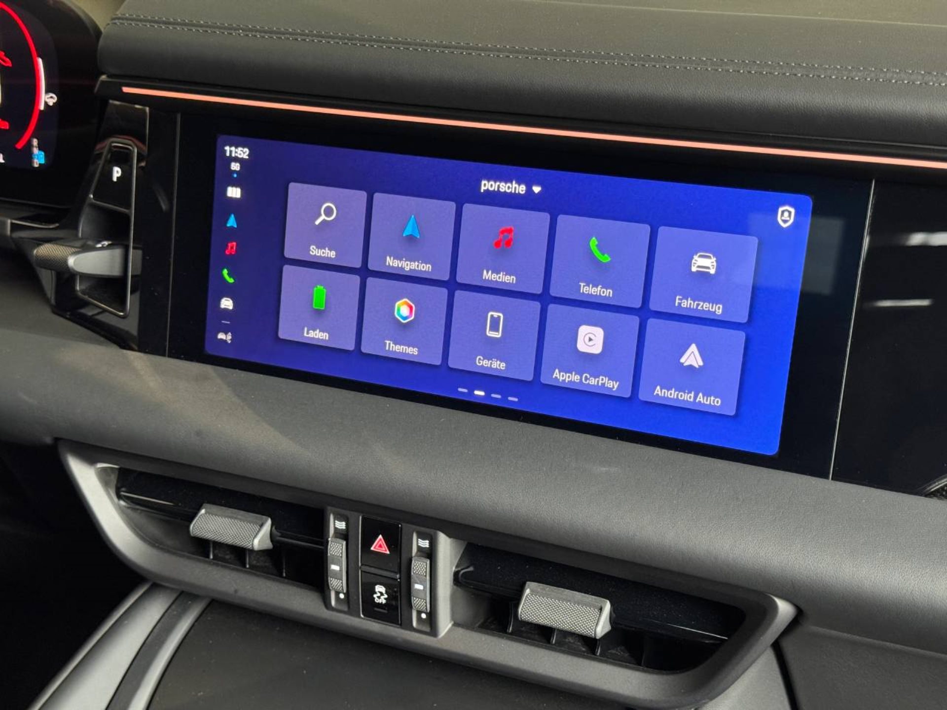 PORSCHE Macan Turbo-image-20