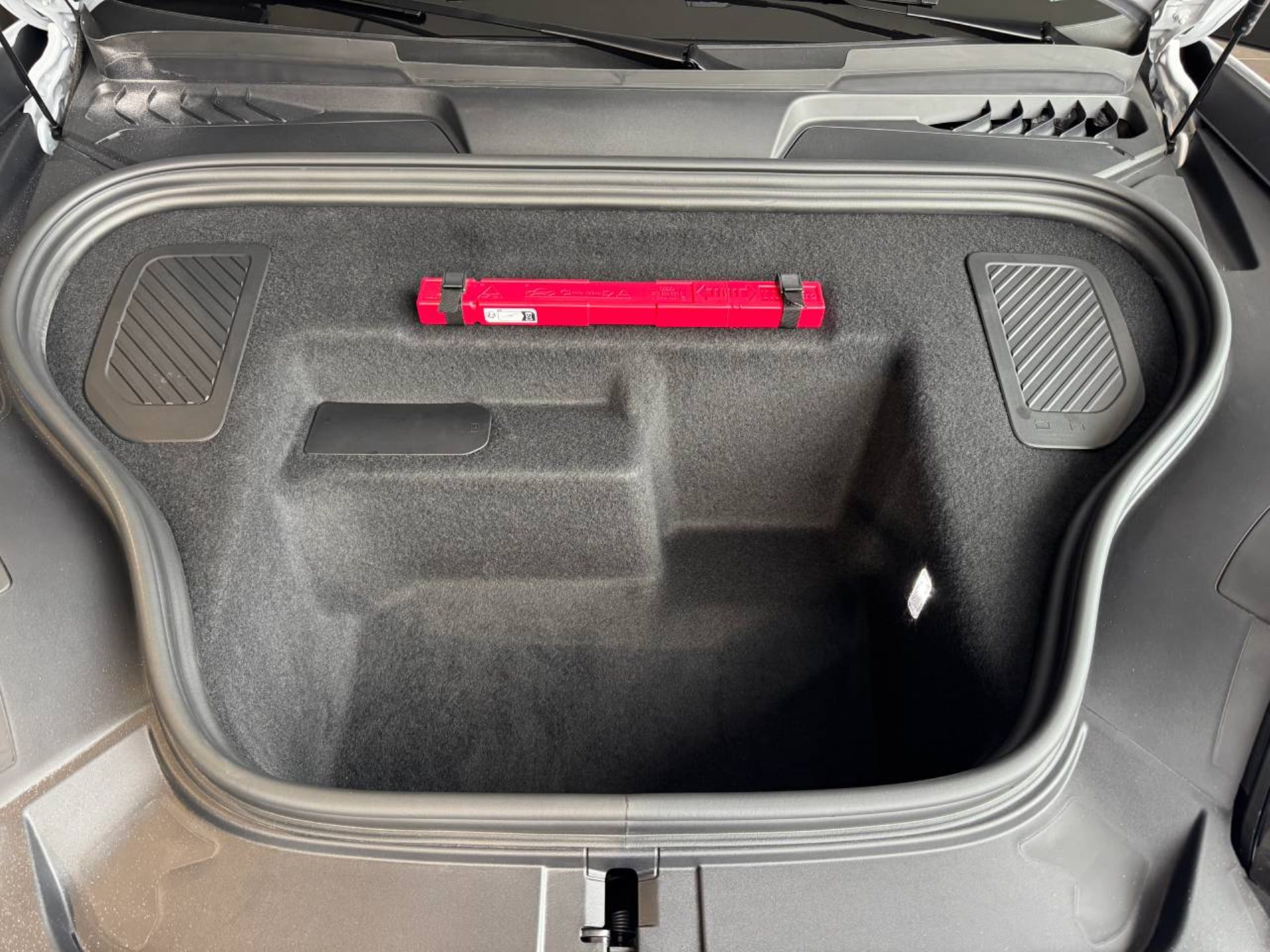 PORSCHE Macan Turbo-image-35