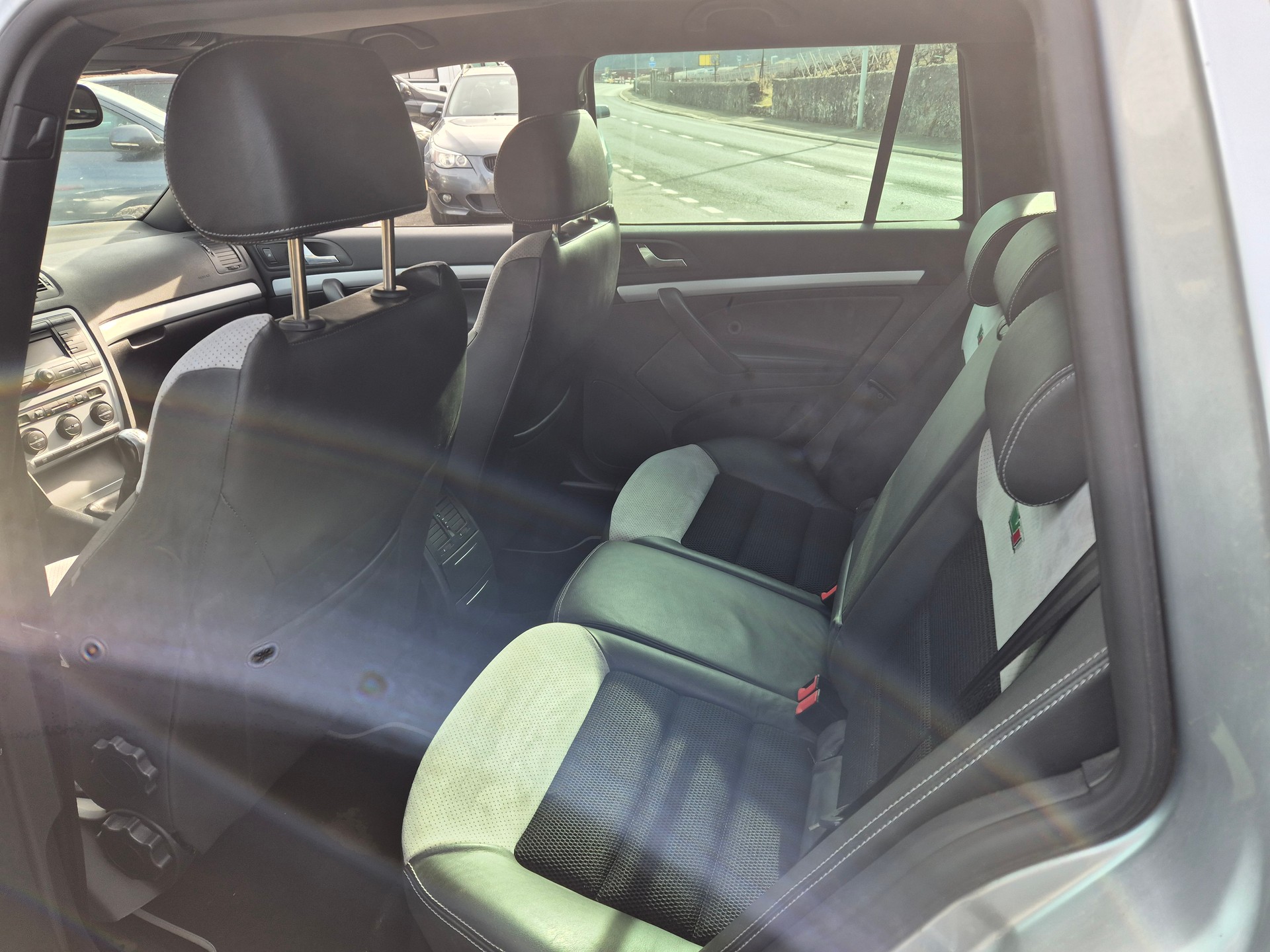 SKODA Octavia 2.0 TFSI RS-image-3