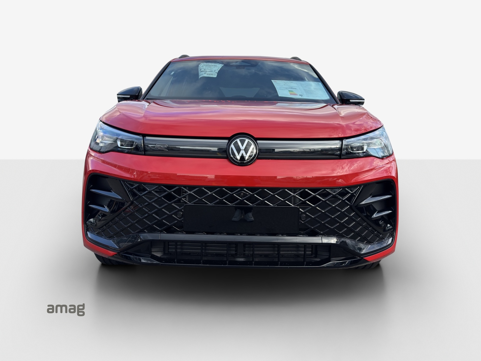 VW Tiguan 2.0 TSI DSG R-Line 4Motion-image-6