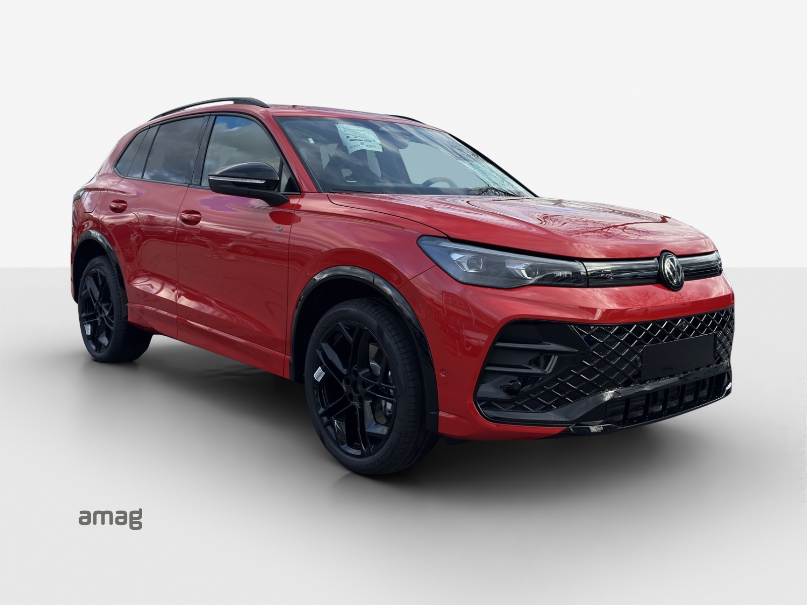 VW Tiguan 2.0 TSI DSG R-Line 4Motion-image-5