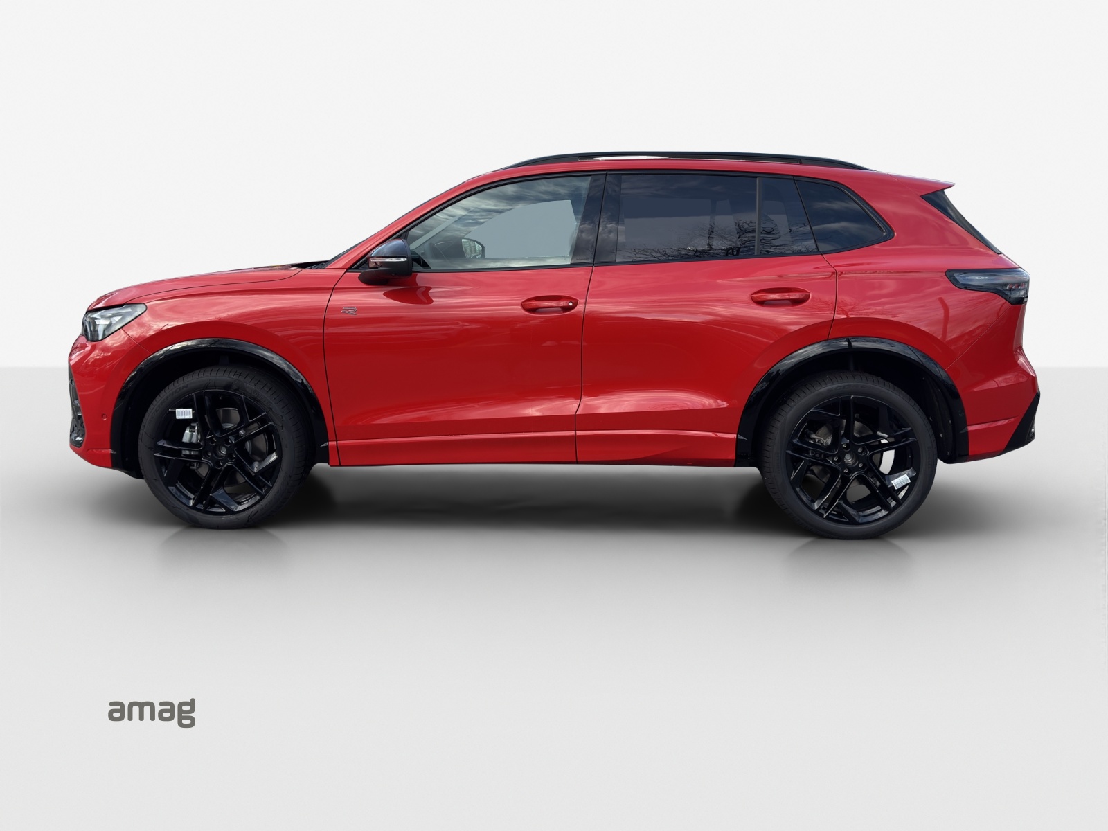 VW Tiguan 2.0 TSI DSG R-Line 4Motion-image-1