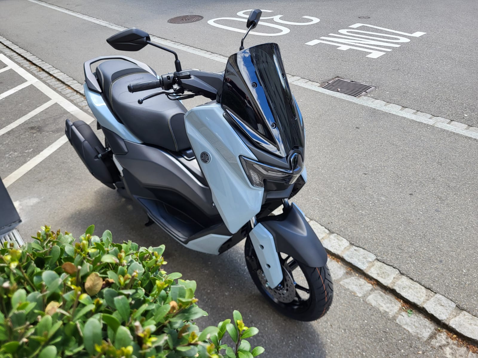 YAMAHA N-Max GPD 125 Tech Max-showroom-element-3