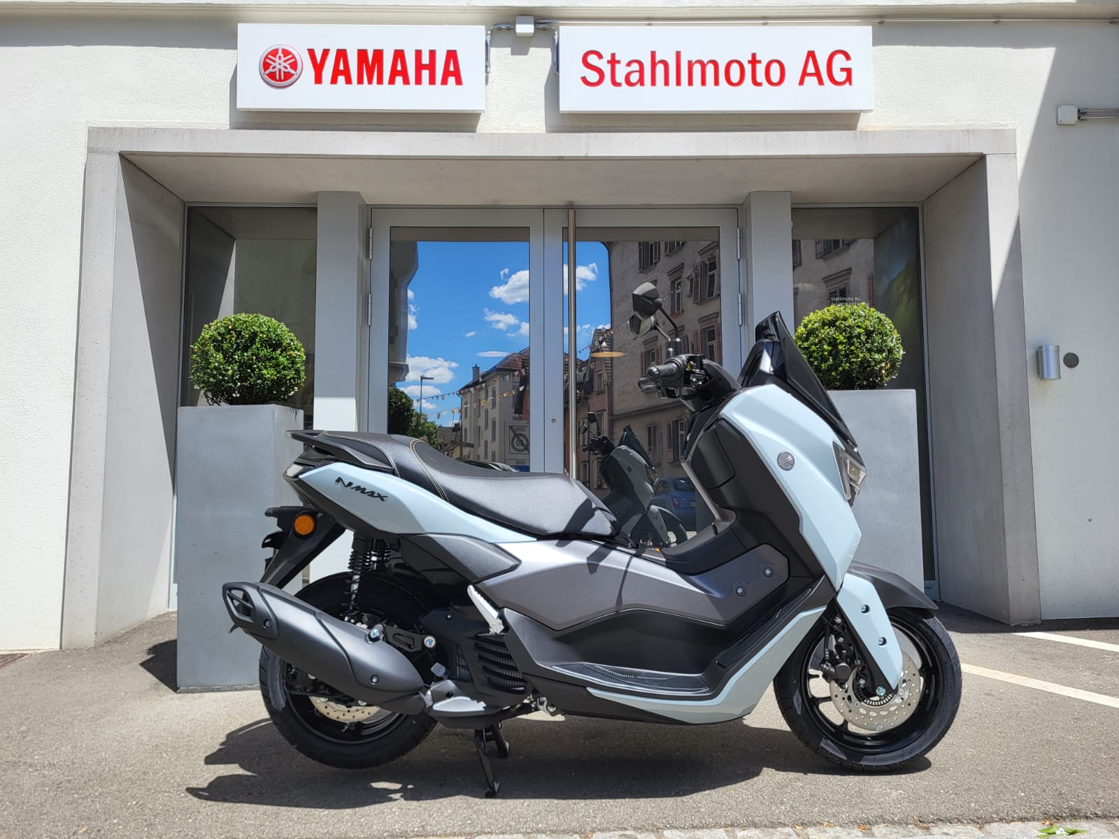 YAMAHA N-Max GPD 125 Tech Max