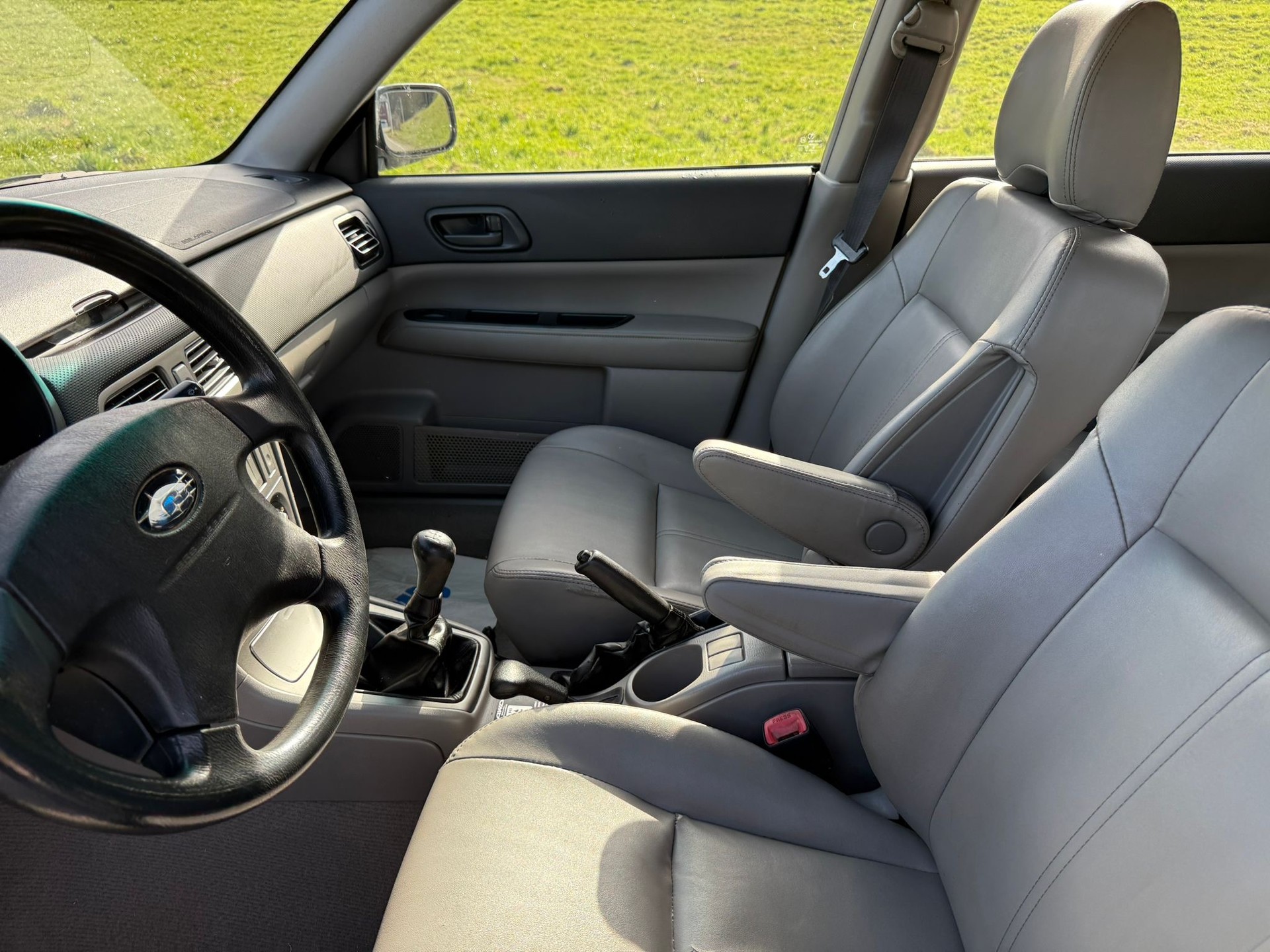 SUBARU Forester 2.0X-image-12