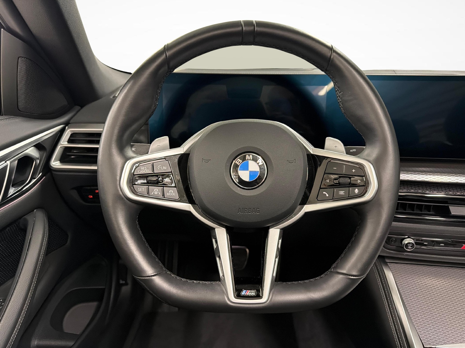 BMW 430i xDrive SAG Cabrio-image-12
