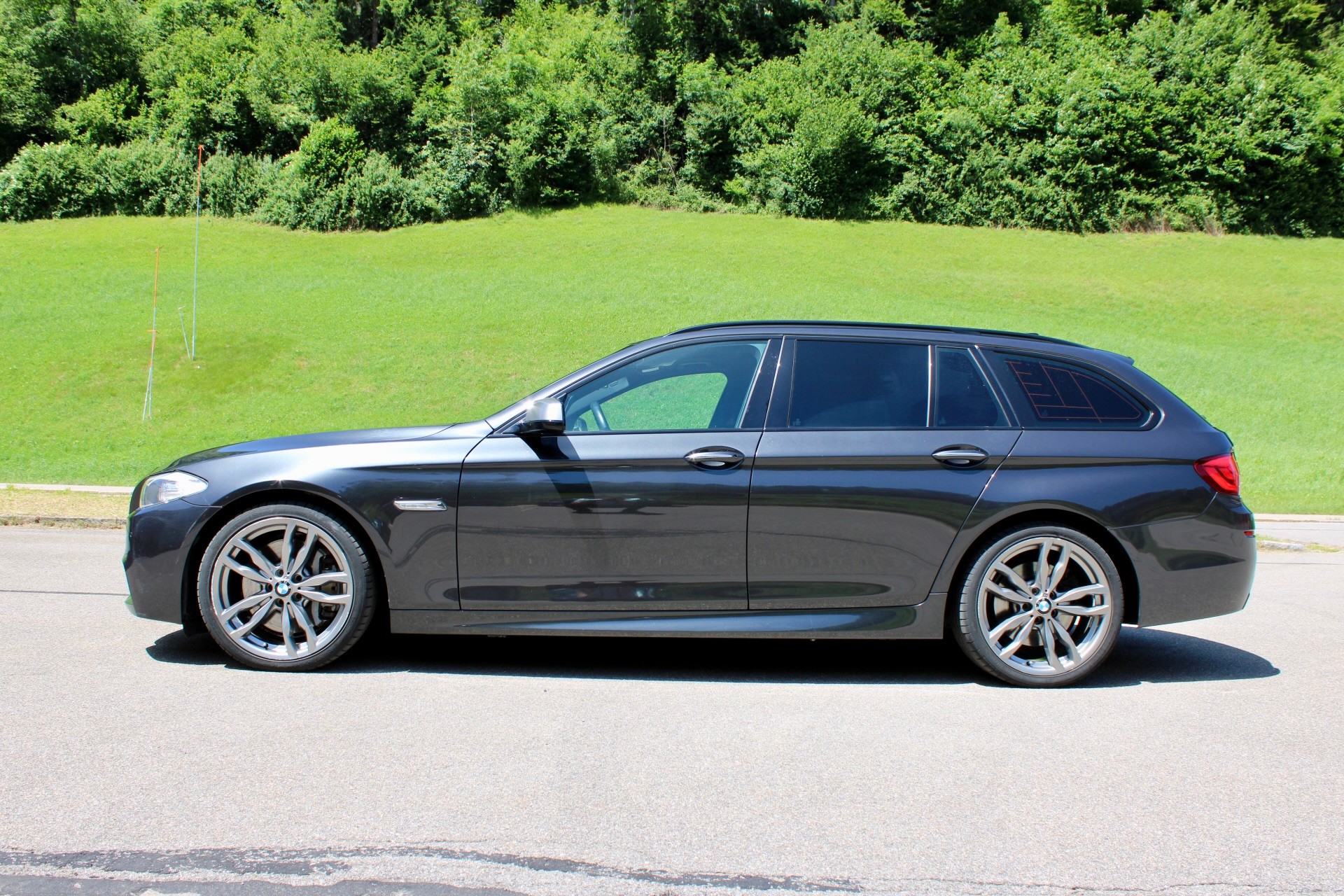 BMW M550d xDrive Touring Steptronic-image-7