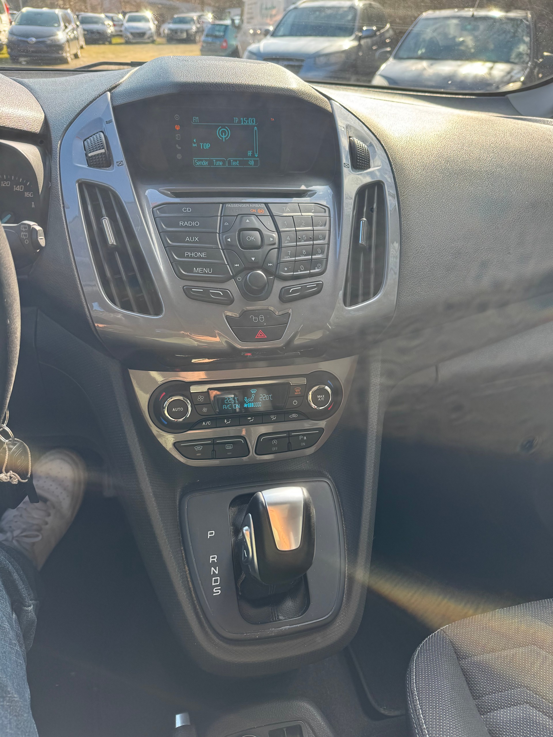 FORD Grand Tourneo Connect 1.5 TDCi Trend Powershift-image-7