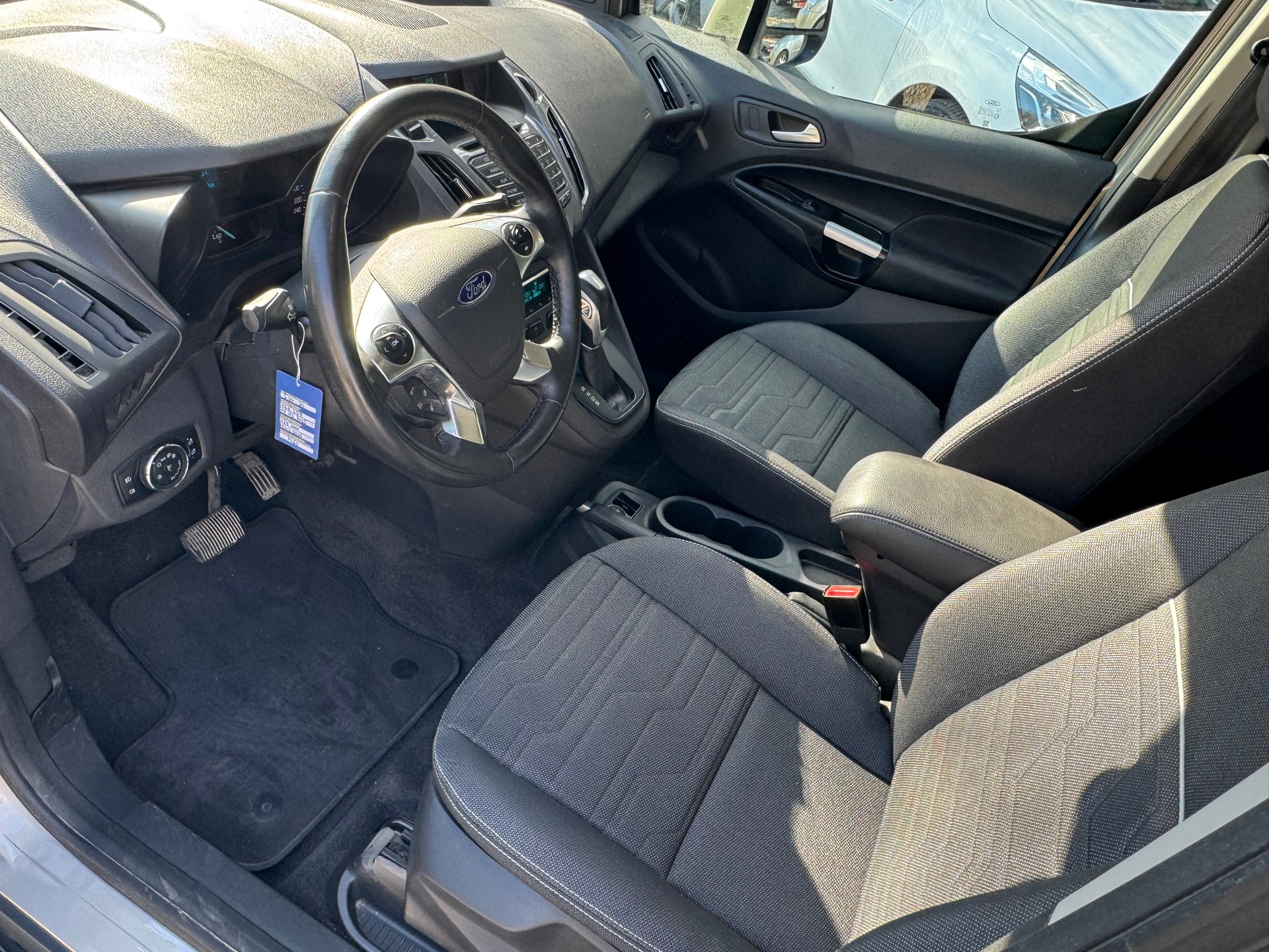 FORD Grand Tourneo Connect 1.5 TDCi Trend Powershift-image-4