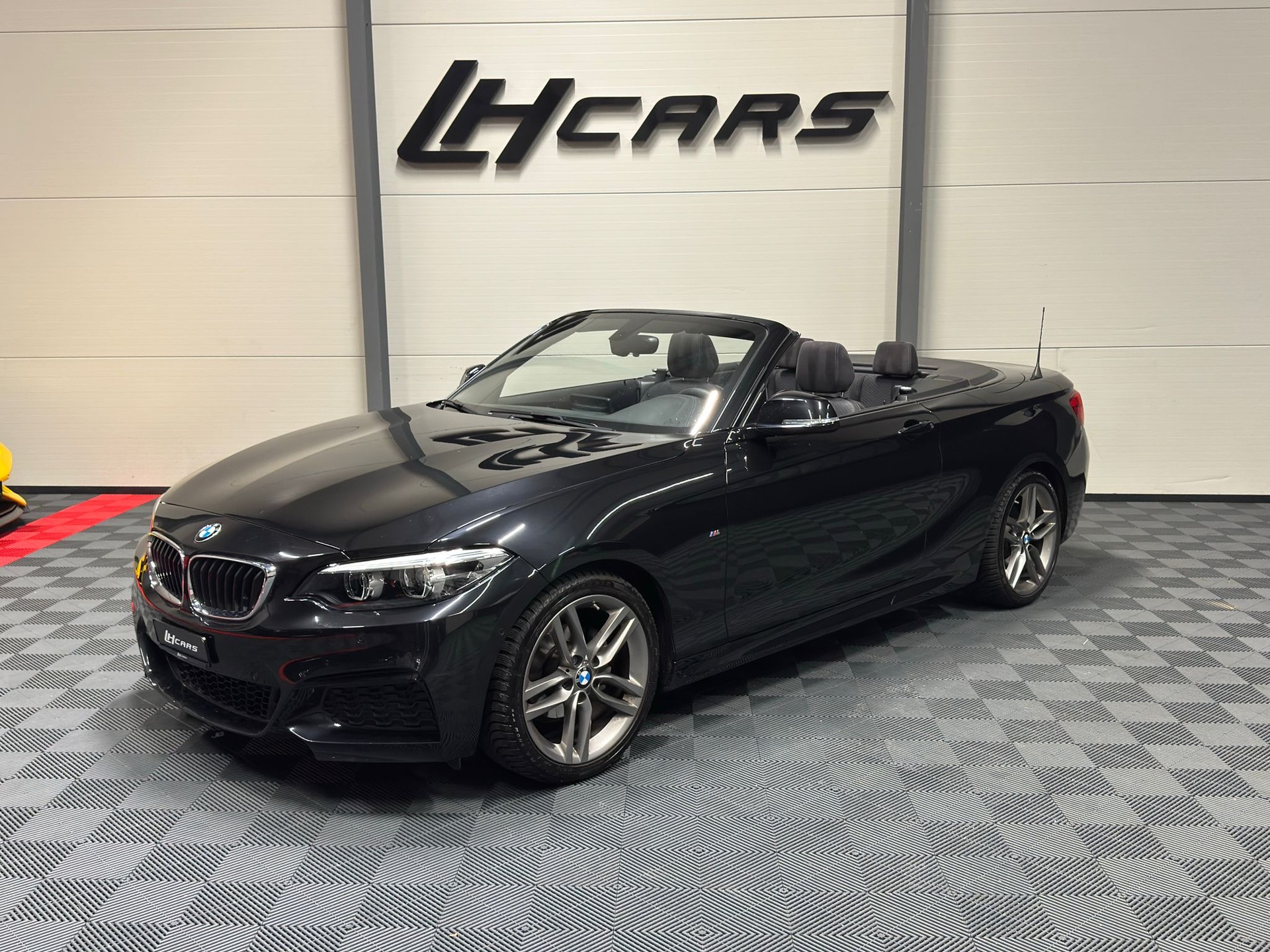 BMW 218i Cabrio M-Sport-image-0