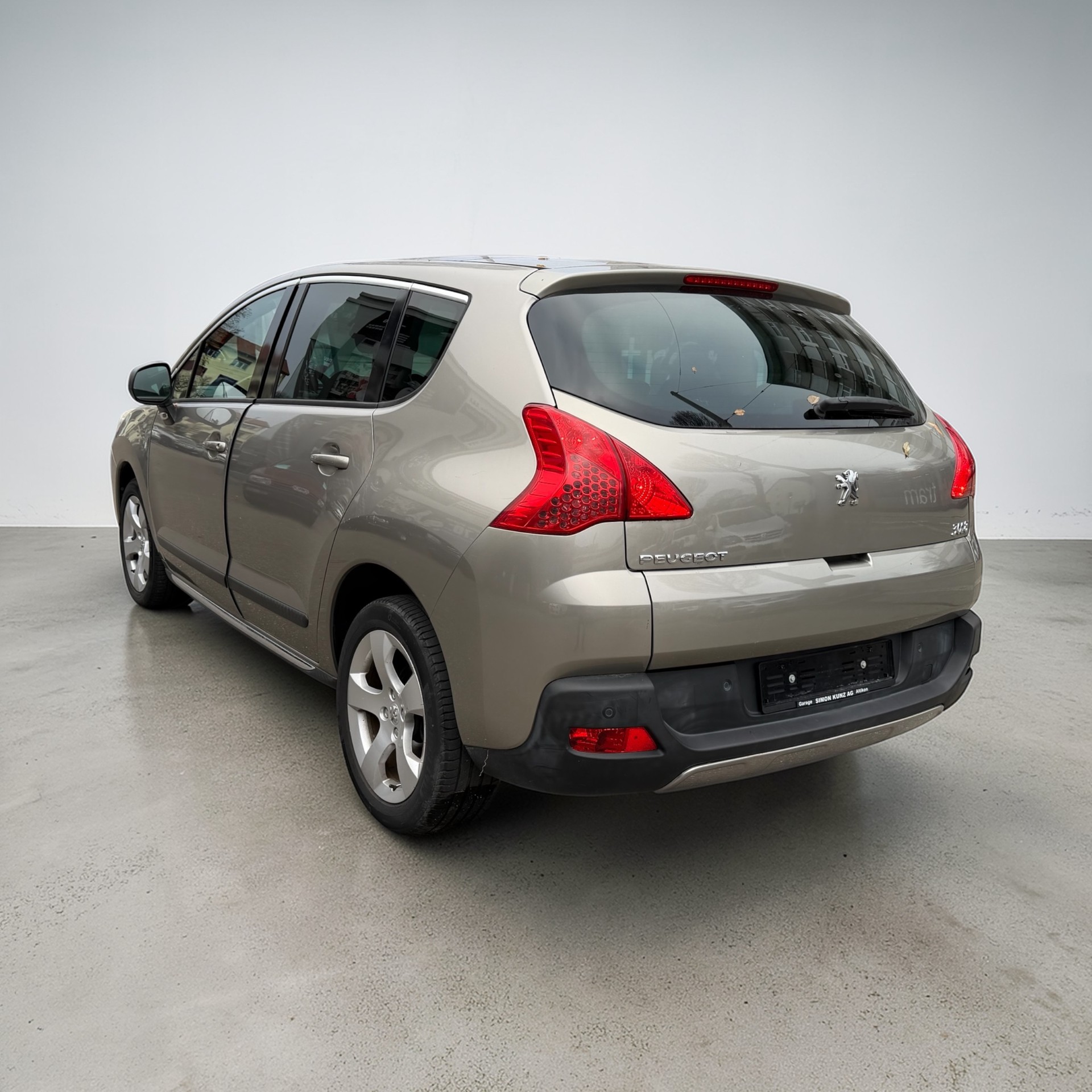 PEUGEOT 3008 1.6 16V T Platinum Tiptronic-image-5