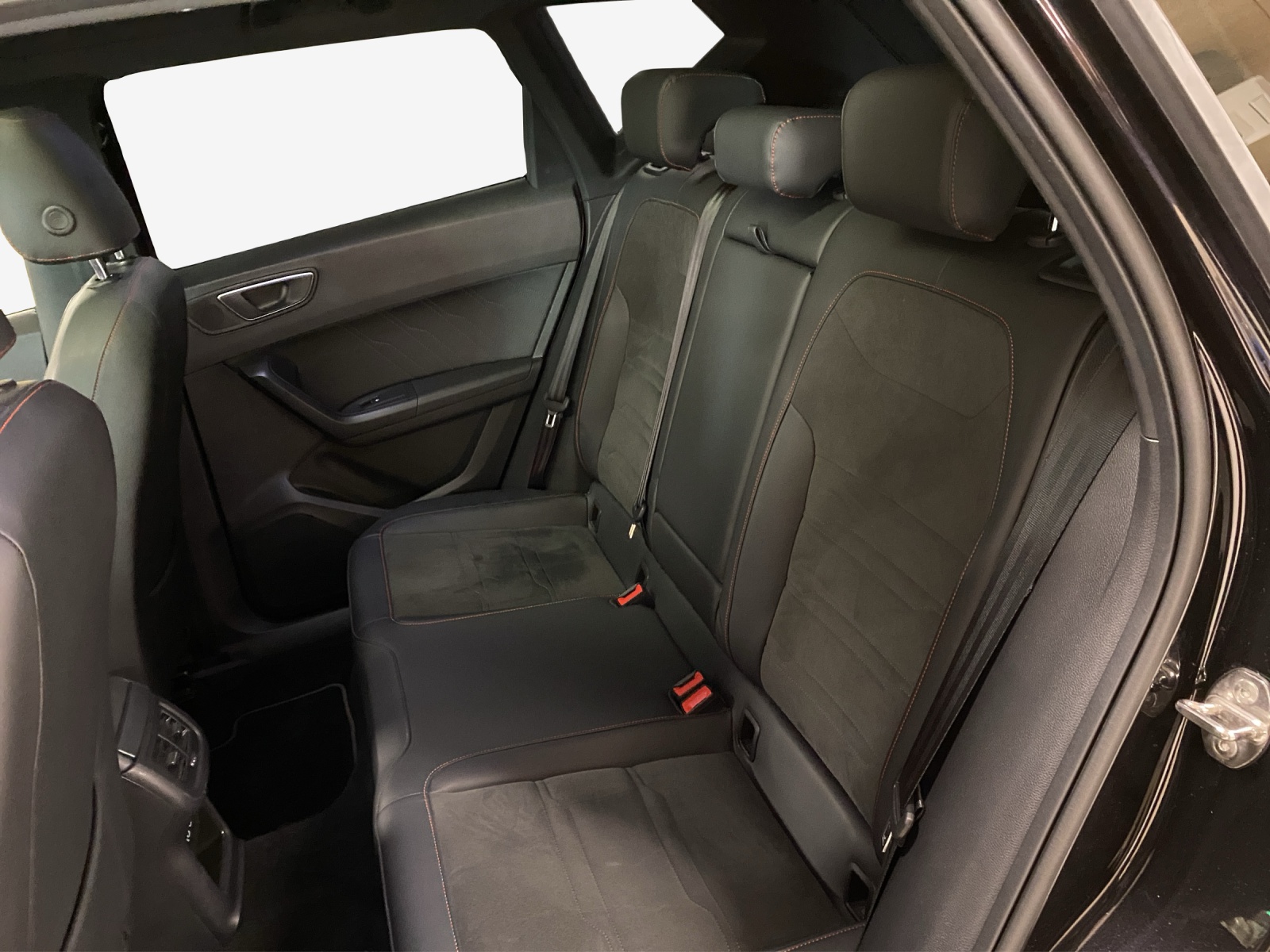 SEAT Ateca 2.0 TSI Hola FR 4Drive DSG-image-11