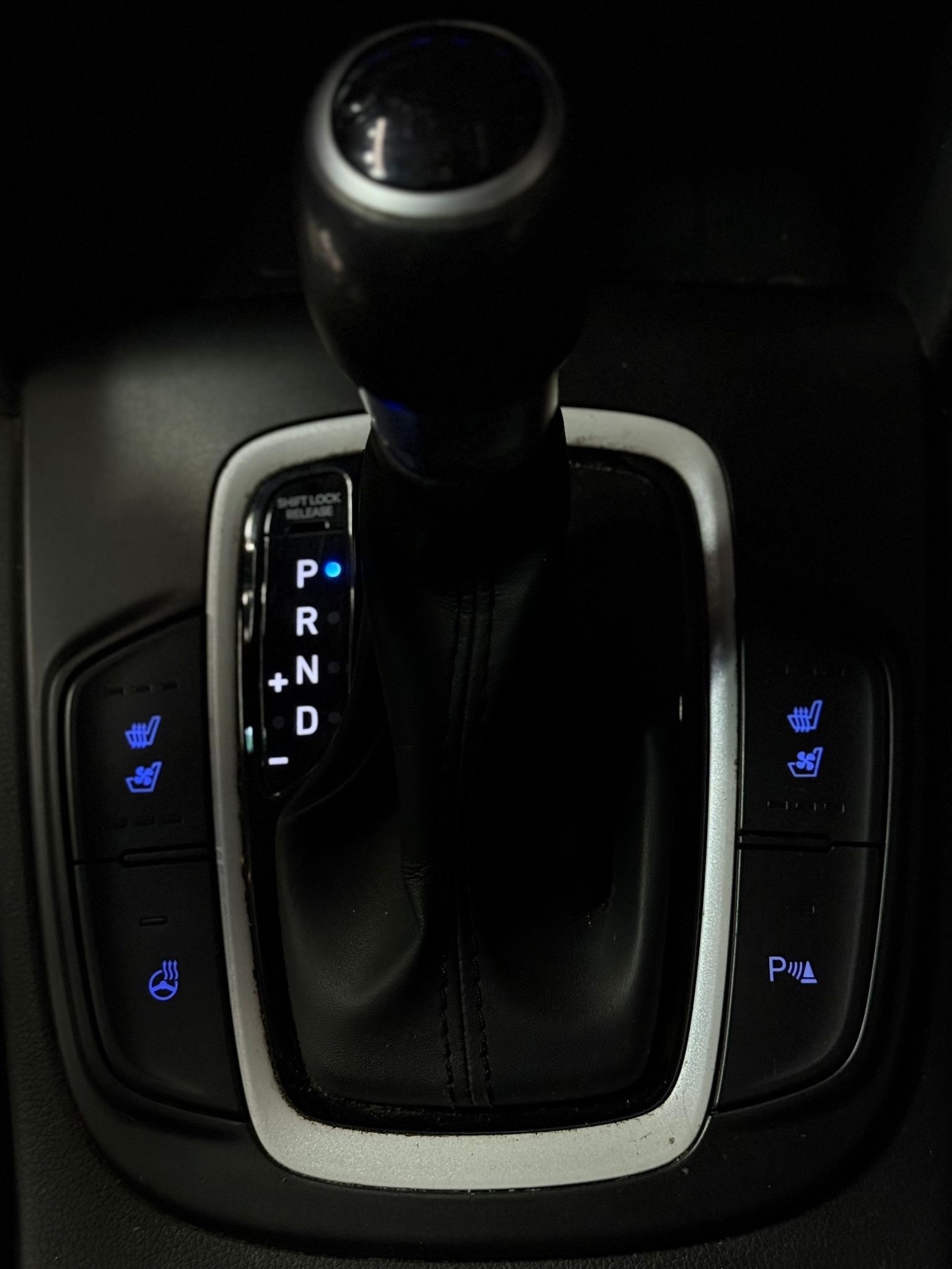HYUNDAI Kona 1.6 GDi HEV Vertex DCT-image-18