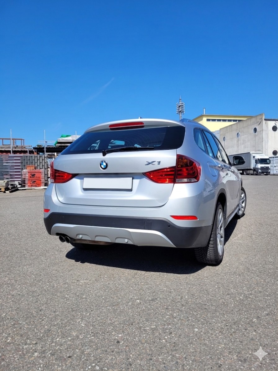 BMW X1 xDrive 20i Steptronic-image-1