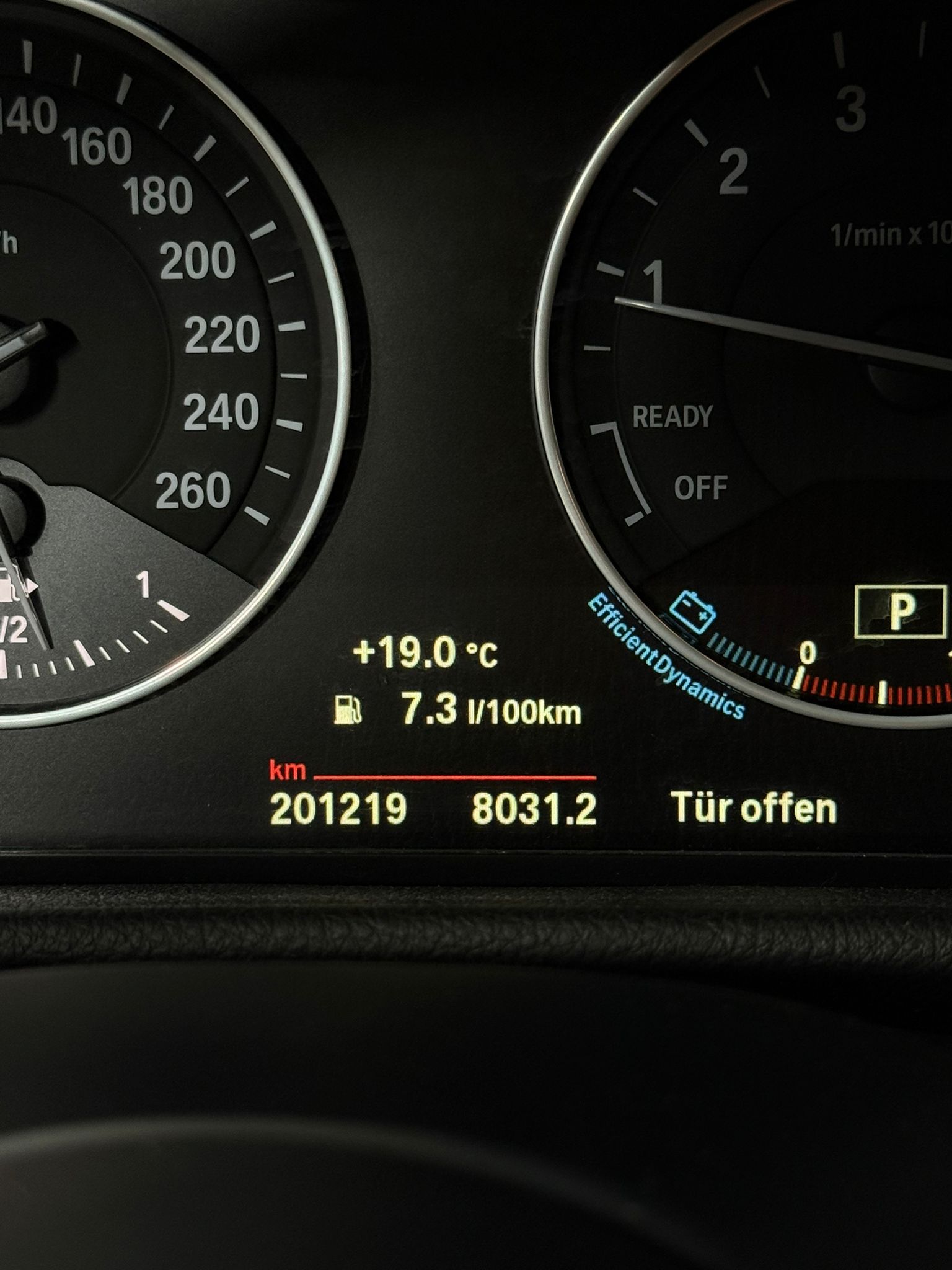 BMW 225i xDrive Active Tourer M Sport Steptronic-image-20
