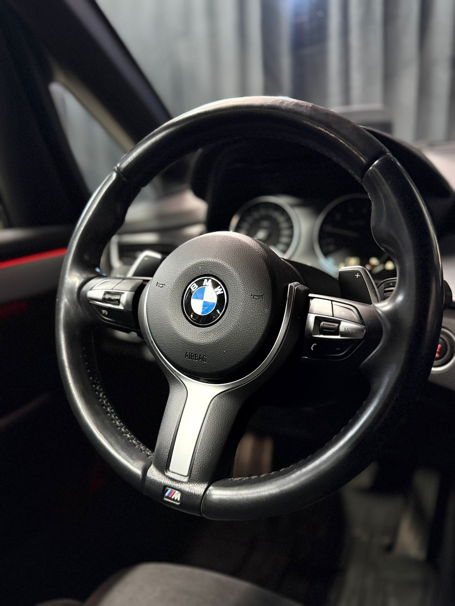 BMW 225i xDrive Active Tourer M Sport Steptronic-image-14
