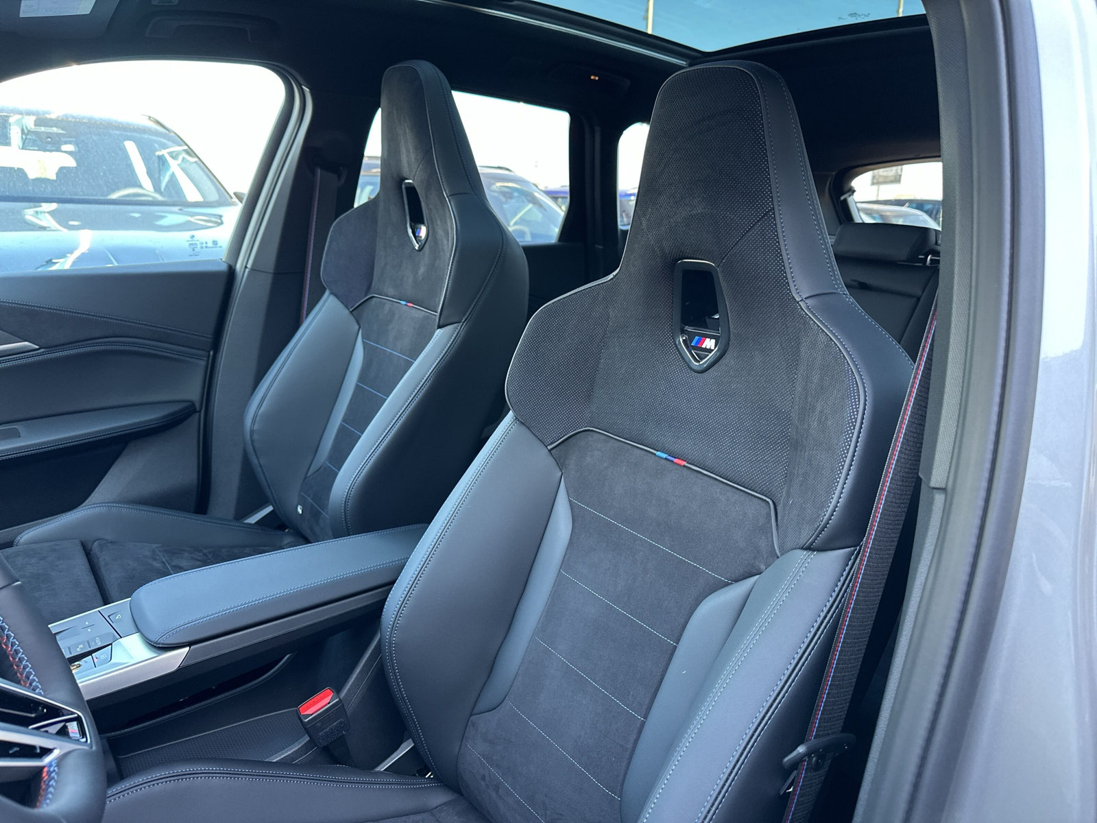 BMW X1 xDrive M35i-image-7