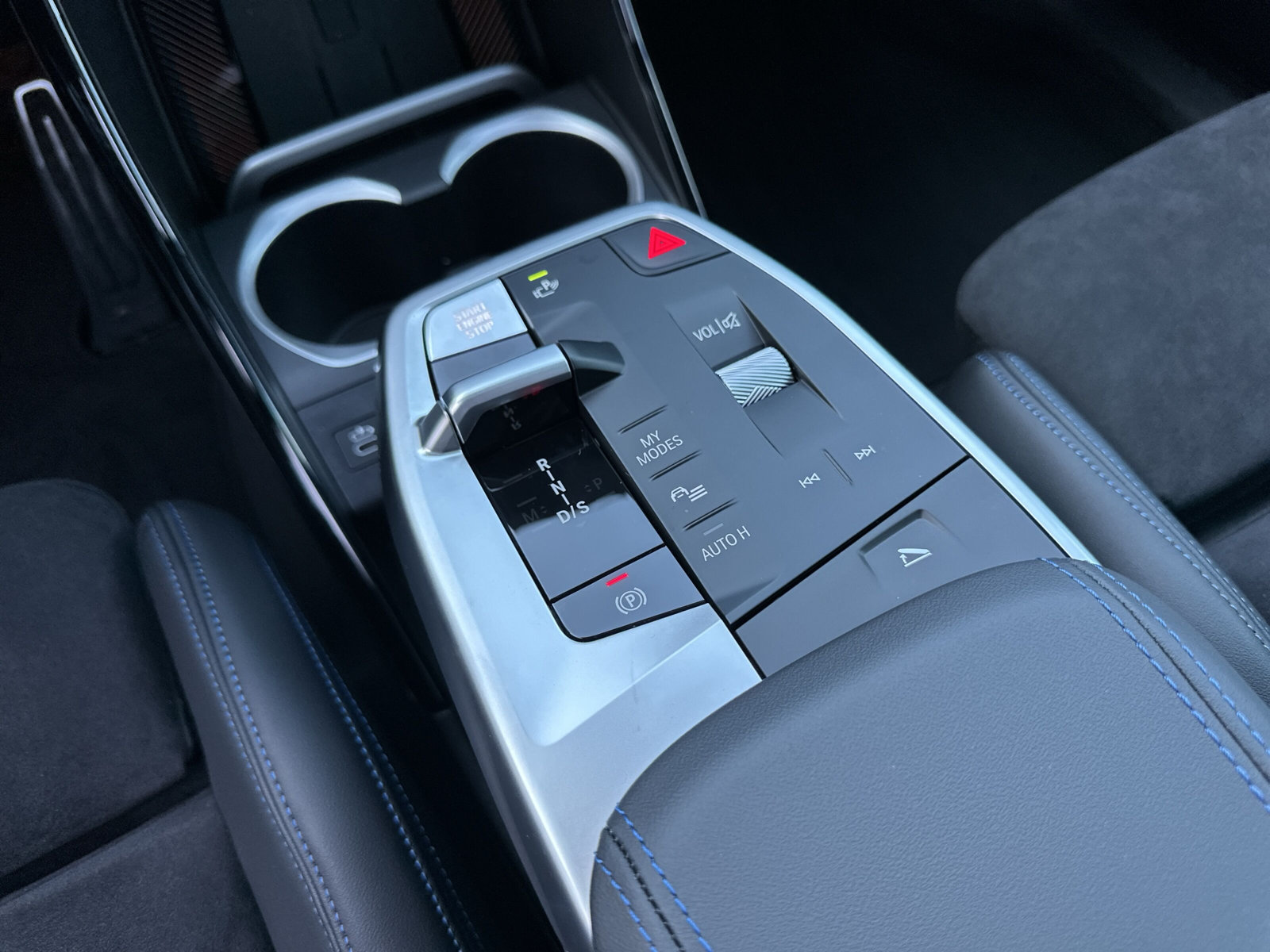 BMW X1 xDrive M35i-image-10