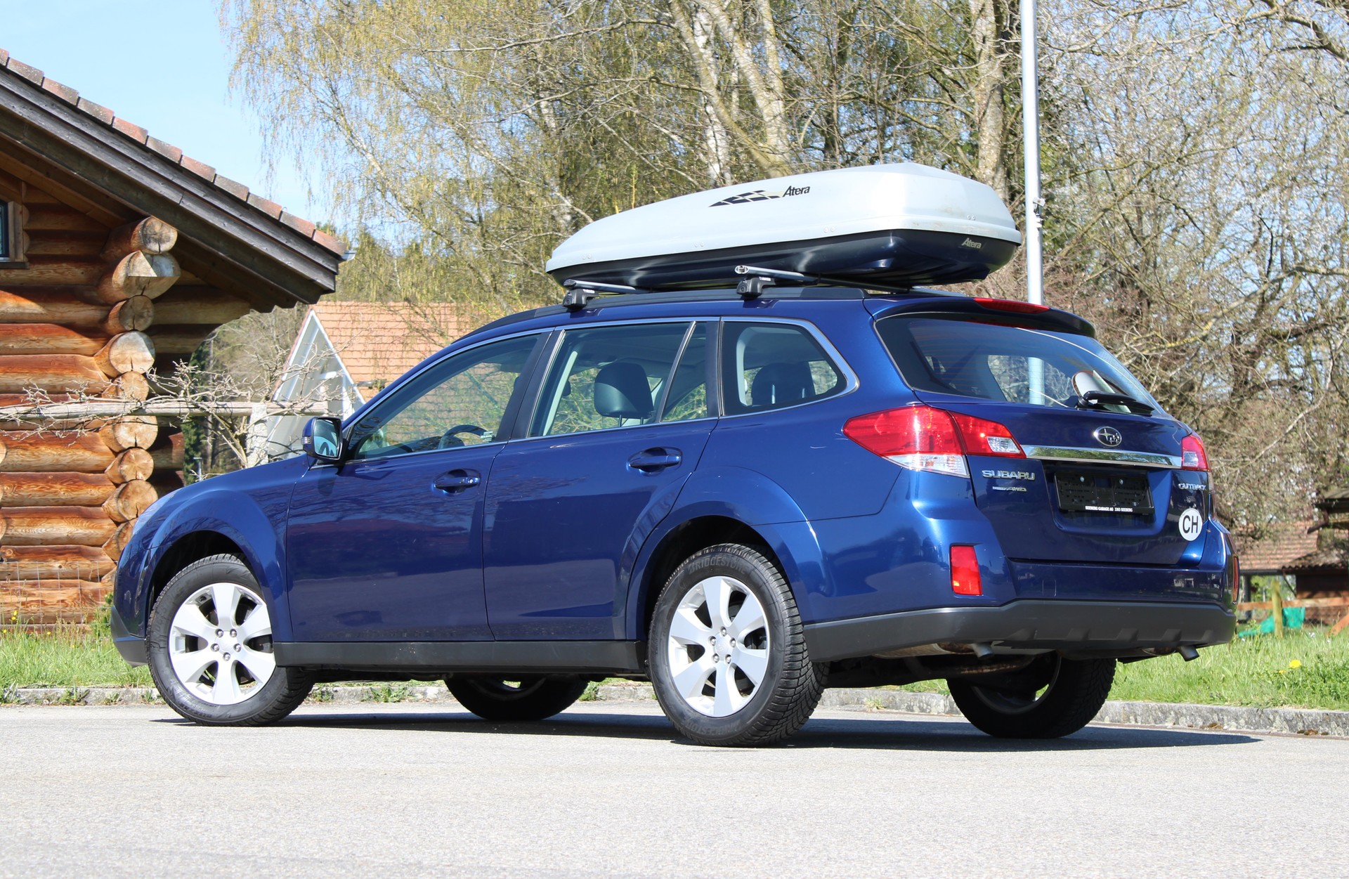 SUBARU Outback 3.6R Executive AWD Automatic-image-2