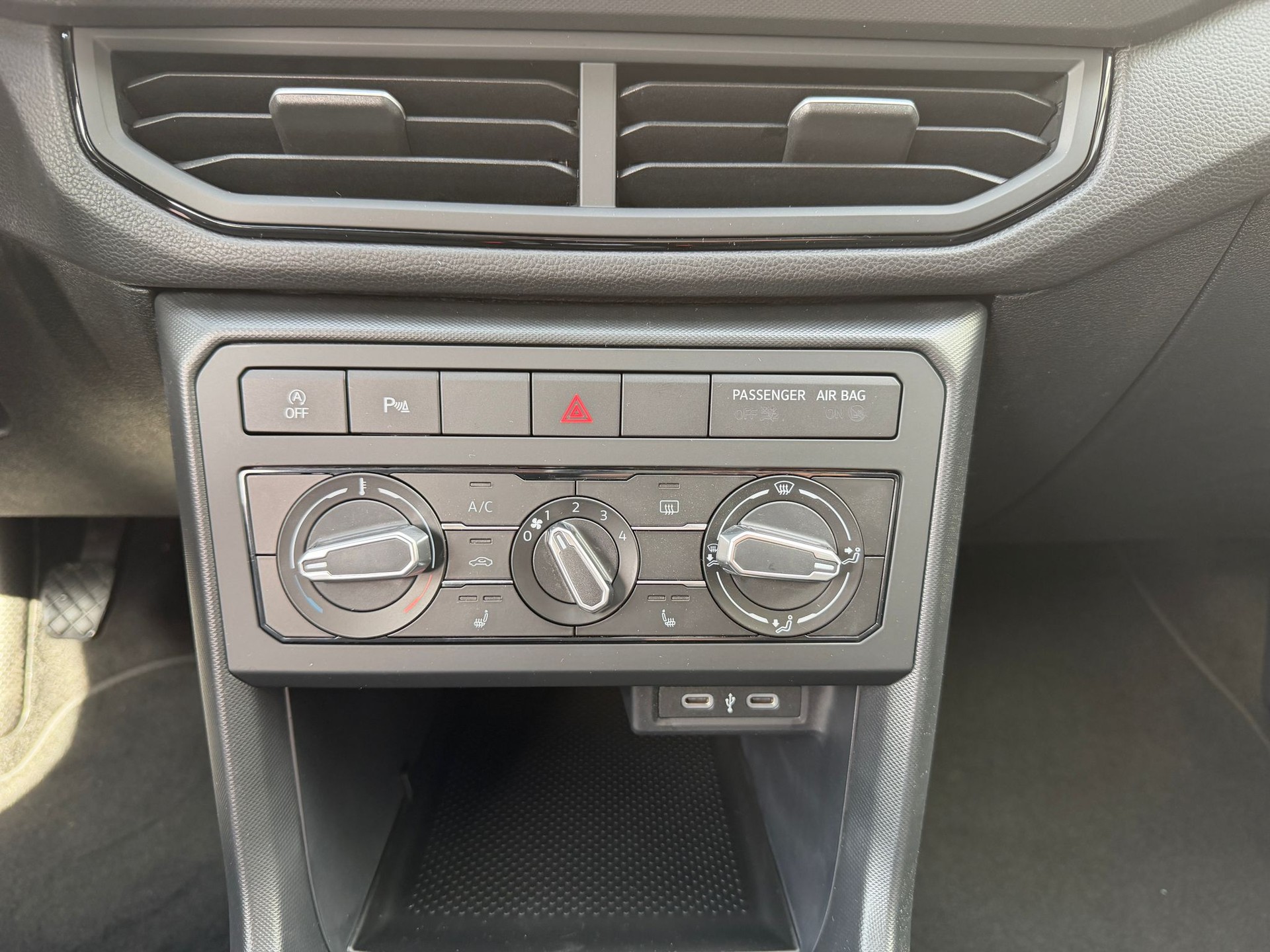 VW T-Cross 1.0 TSI-image-19