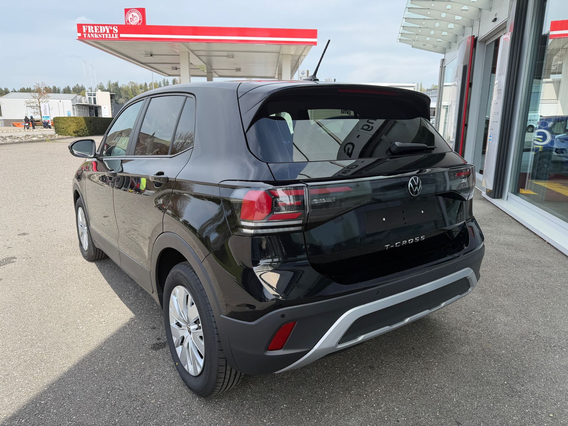 VW T-Cross 1.0 TSI-image-2