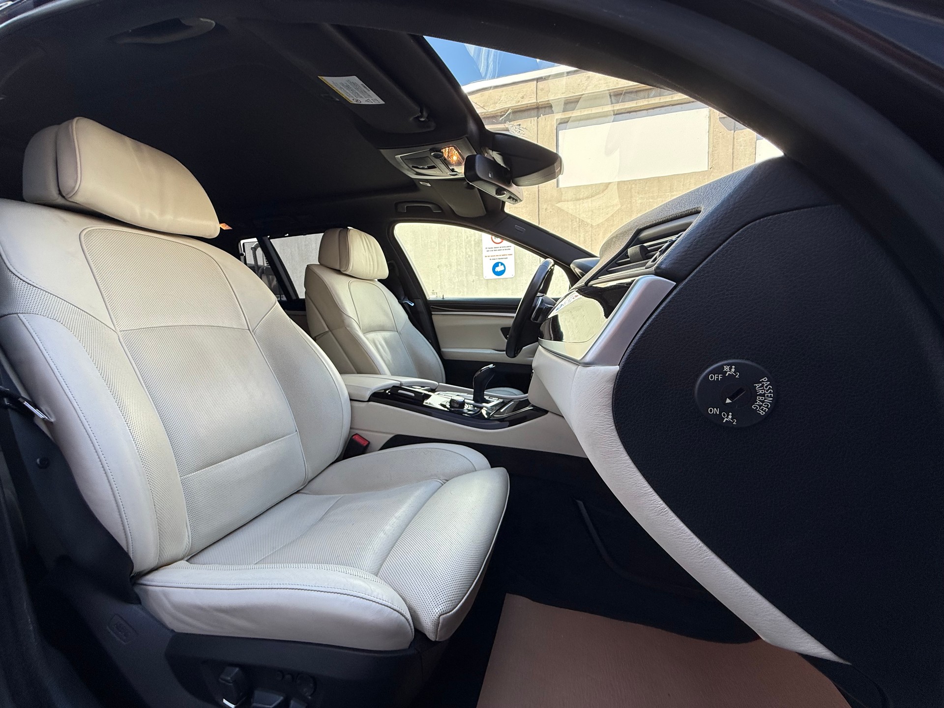 BMW 535i xDrive Touring Steptronic *CH Fahrzeug *Frisch ab MFK *Soft-Close *HUD *Panoramaglasdach *Spurwechselassistent *-image-14