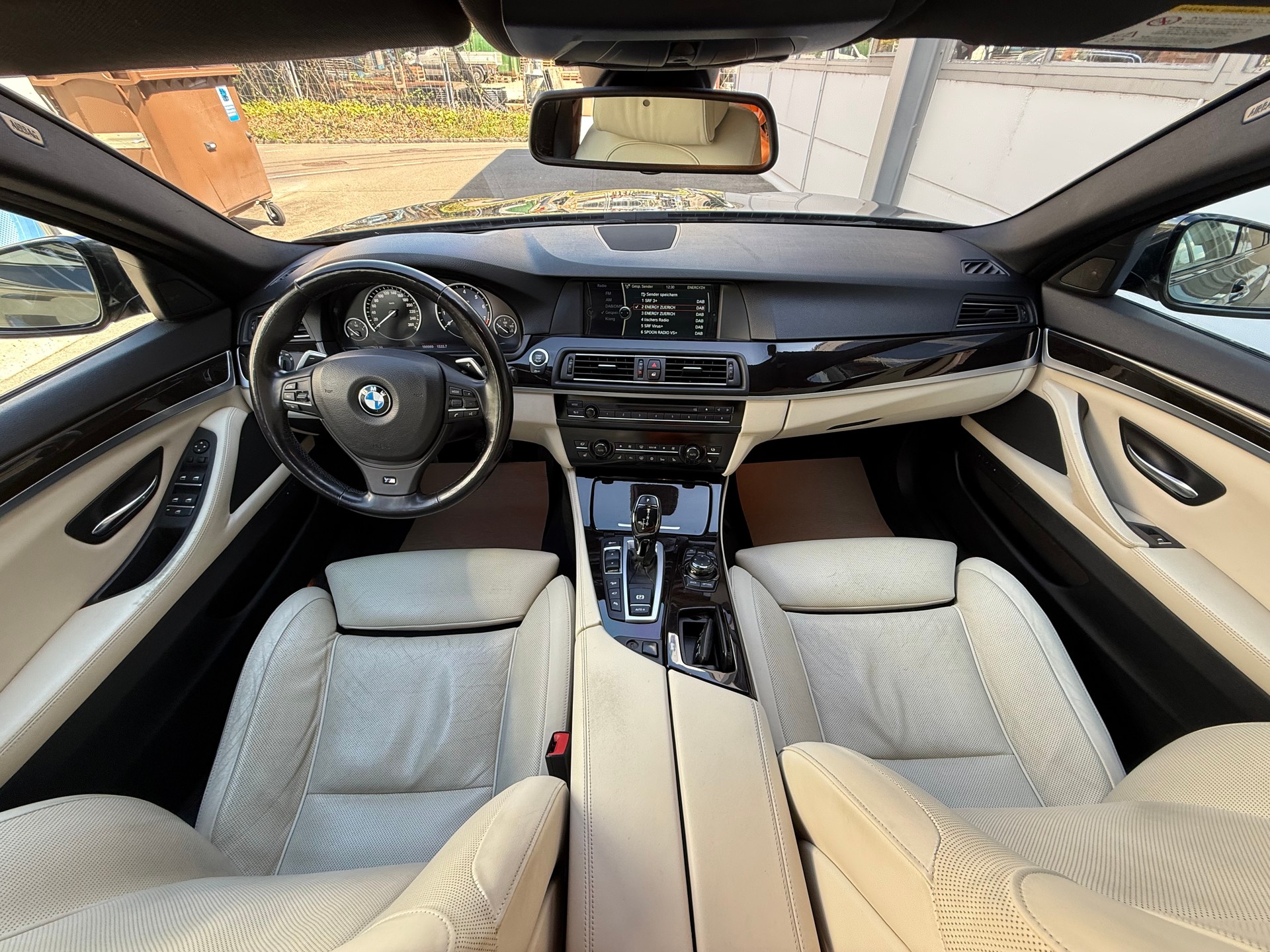BMW 535i xDrive Touring Steptronic *CH Fahrzeug *Frisch ab MFK *Soft-Close *HUD *Panoramaglasdach *Spurwechselassistent *-image-8