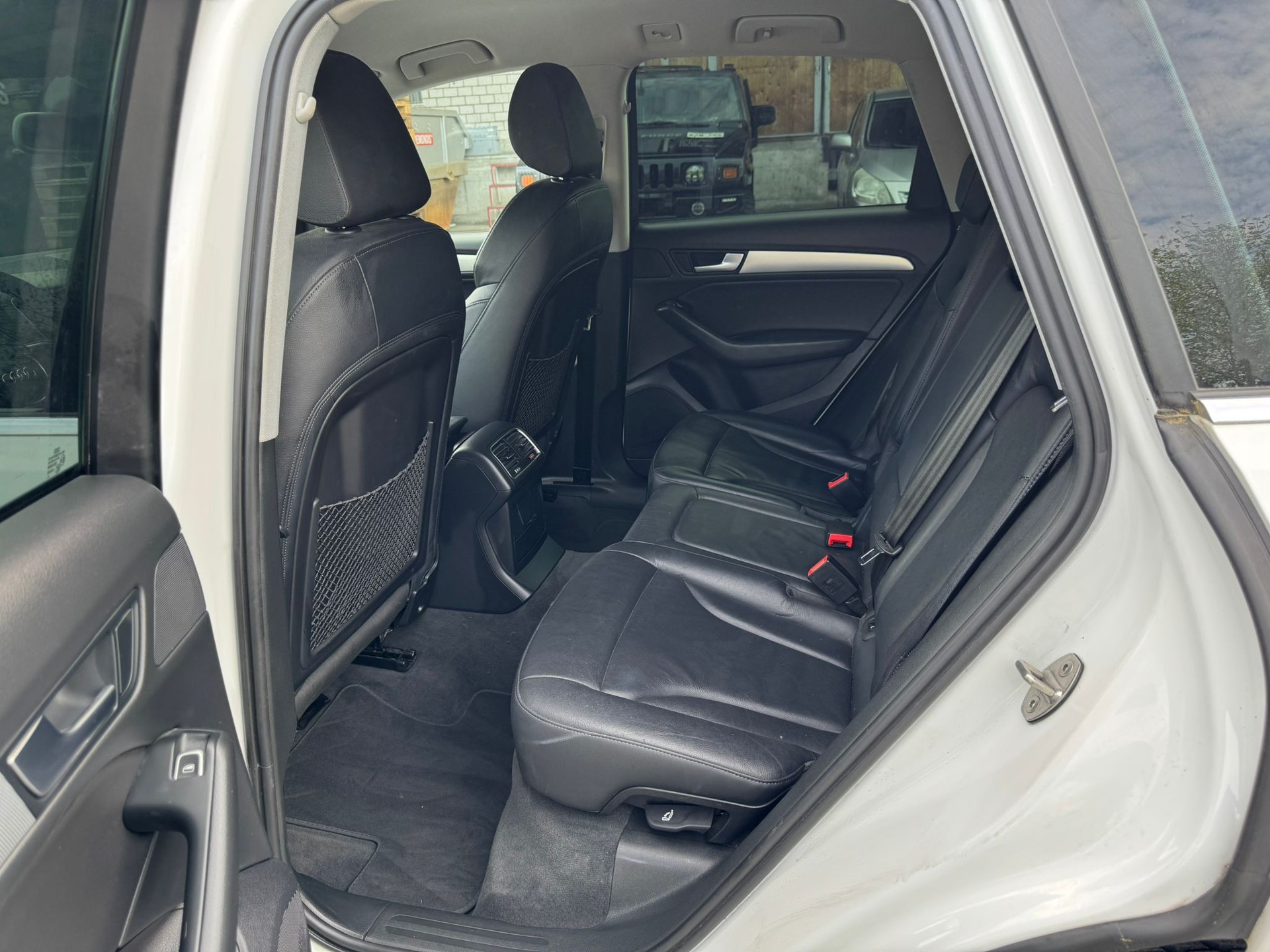 AUDI Q5 2.0 TDI S-Line quattro S-tronic-image-16