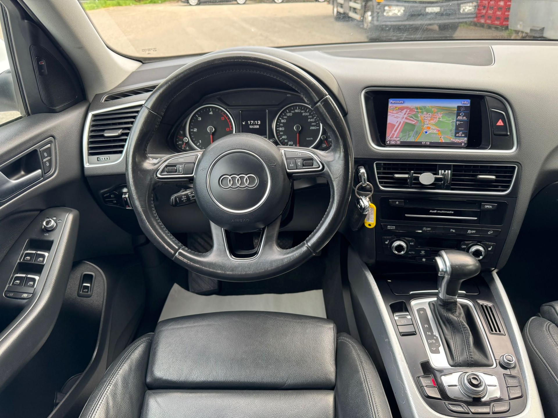 AUDI Q5 2.0 TDI S-Line quattro S-tronic-image-18