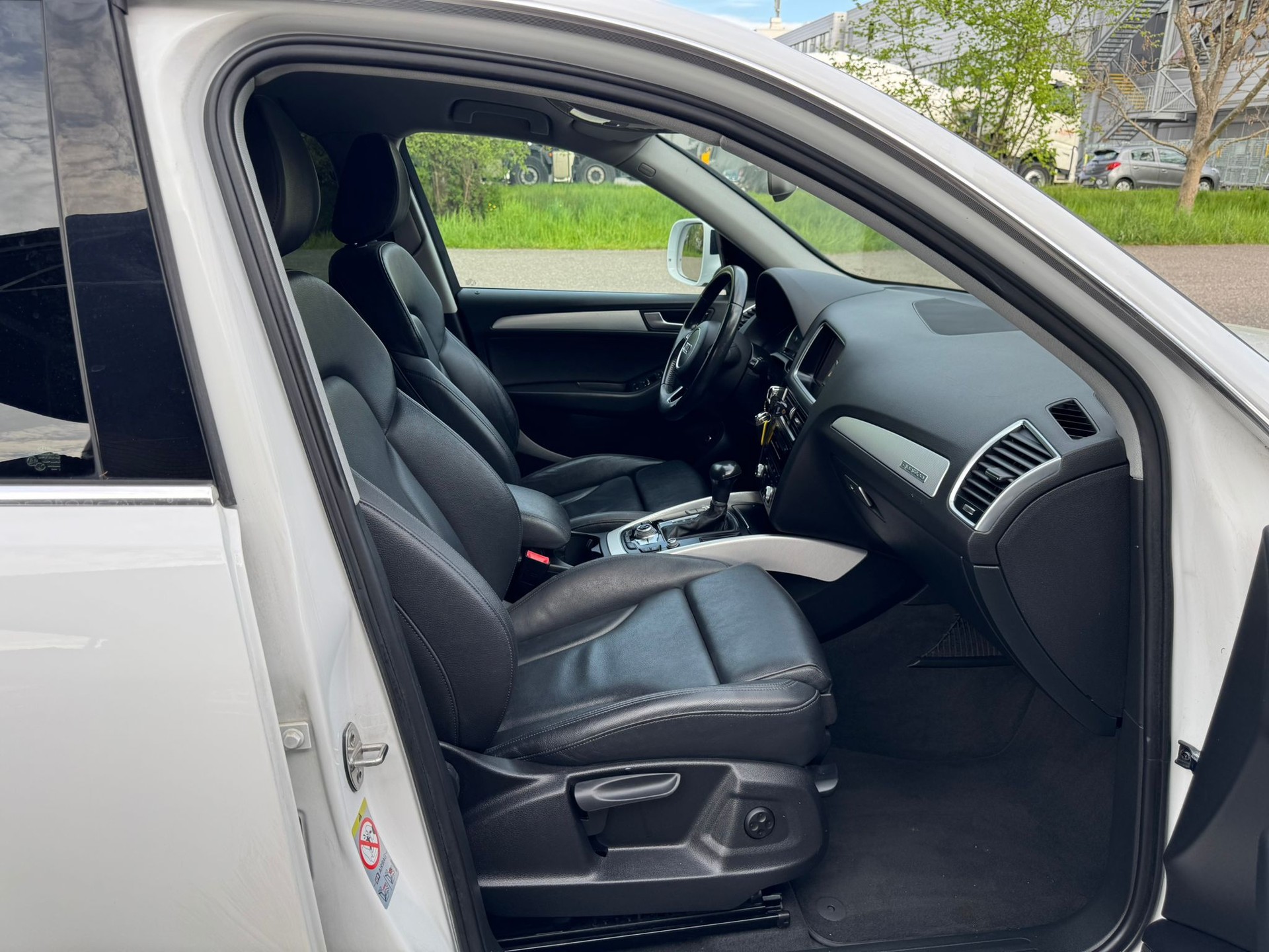 AUDI Q5 2.0 TDI S-Line quattro S-tronic-image-10