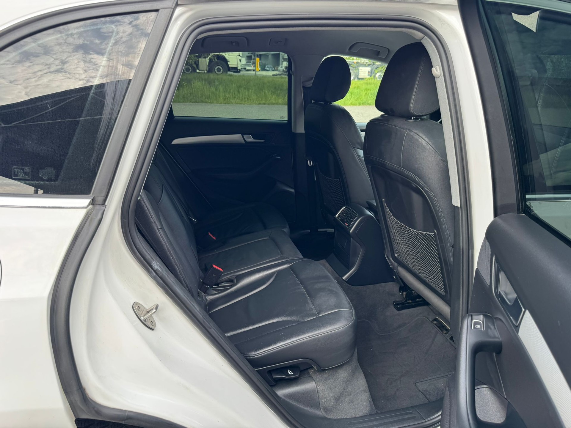 AUDI Q5 2.0 TDI S-Line quattro S-tronic-image-11