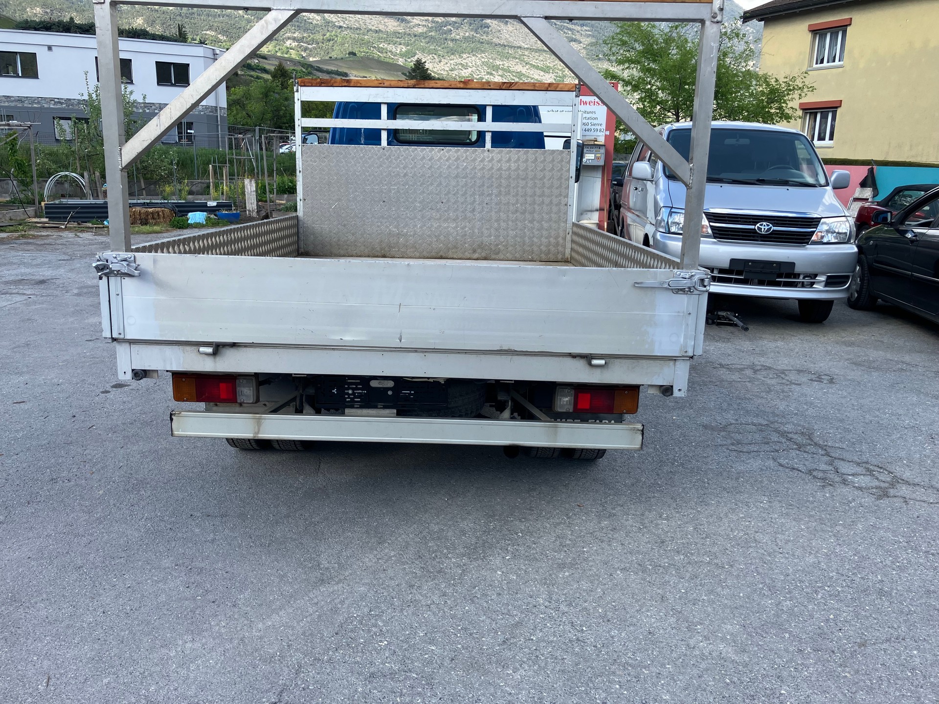 TOYOTA Dyna 150 3.0D-4D-image-1