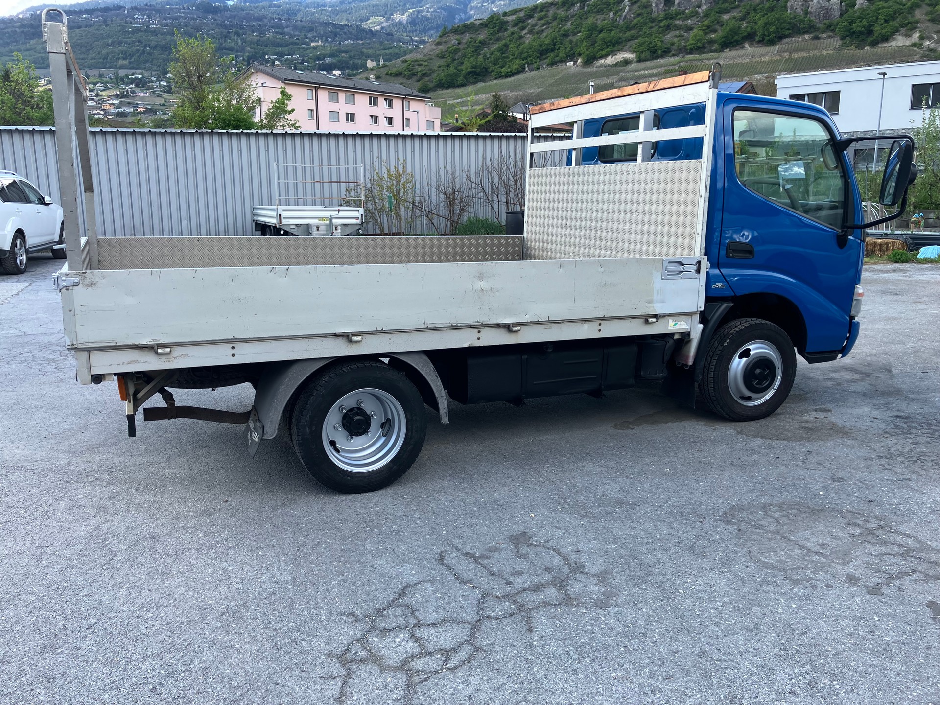 TOYOTA Dyna 150 3.0D-4D-image-3