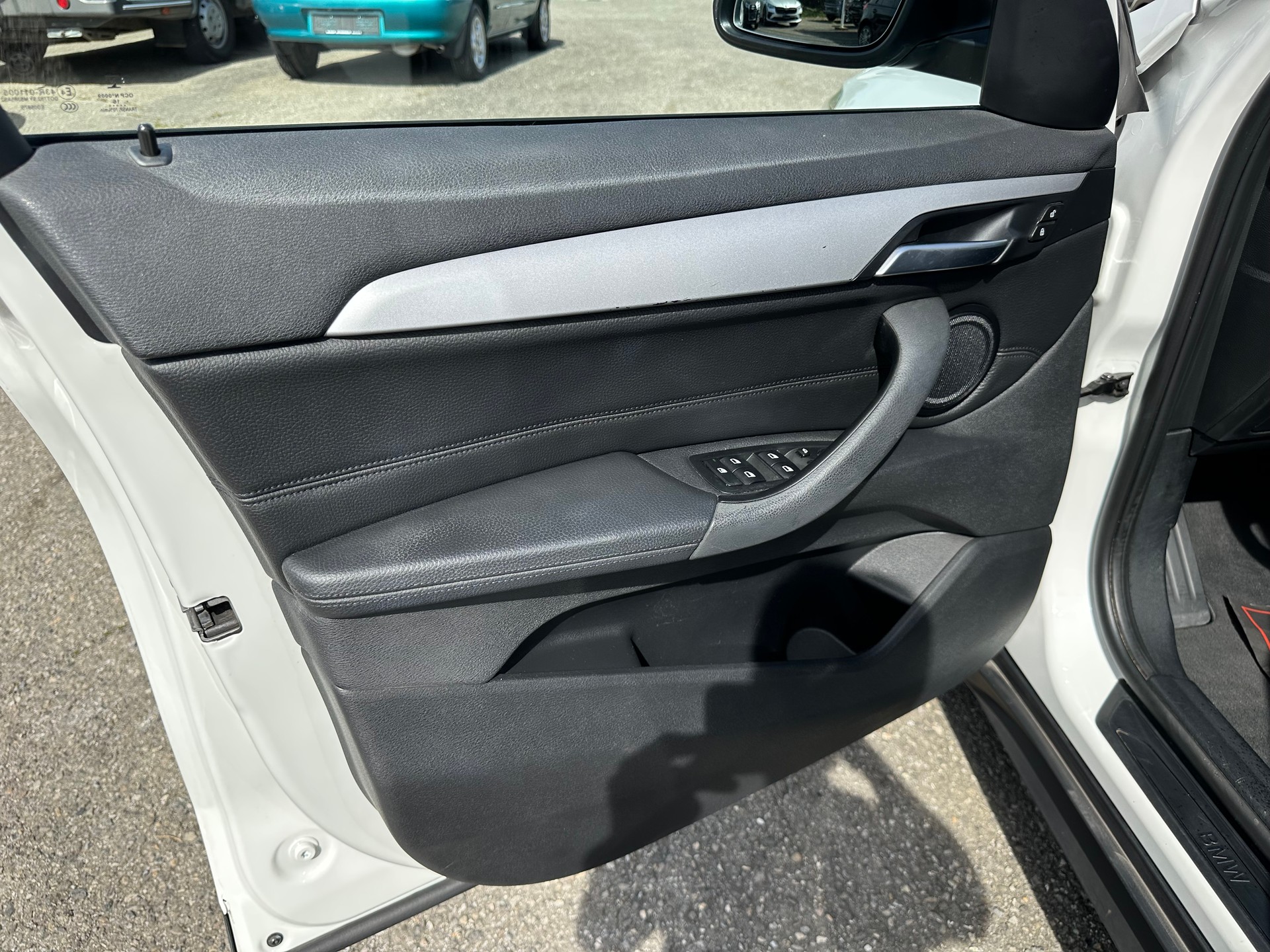 BMW X1 xDrive 20i Sport Line Steptronic-image-26
