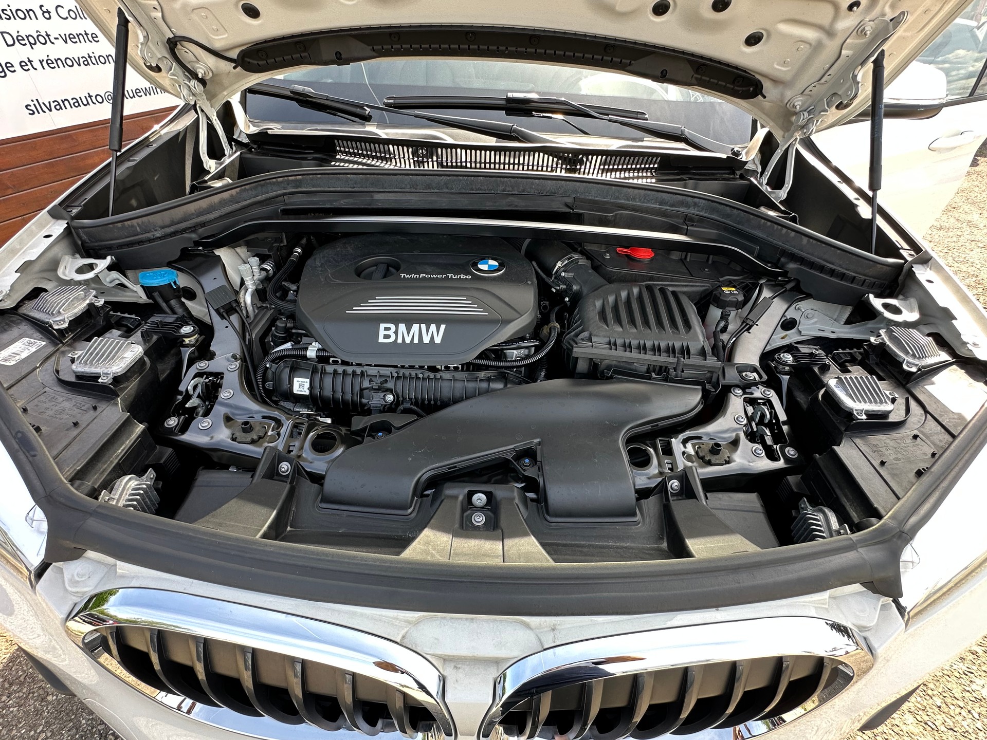 BMW X1 xDrive 20i Sport Line Steptronic-image-27
