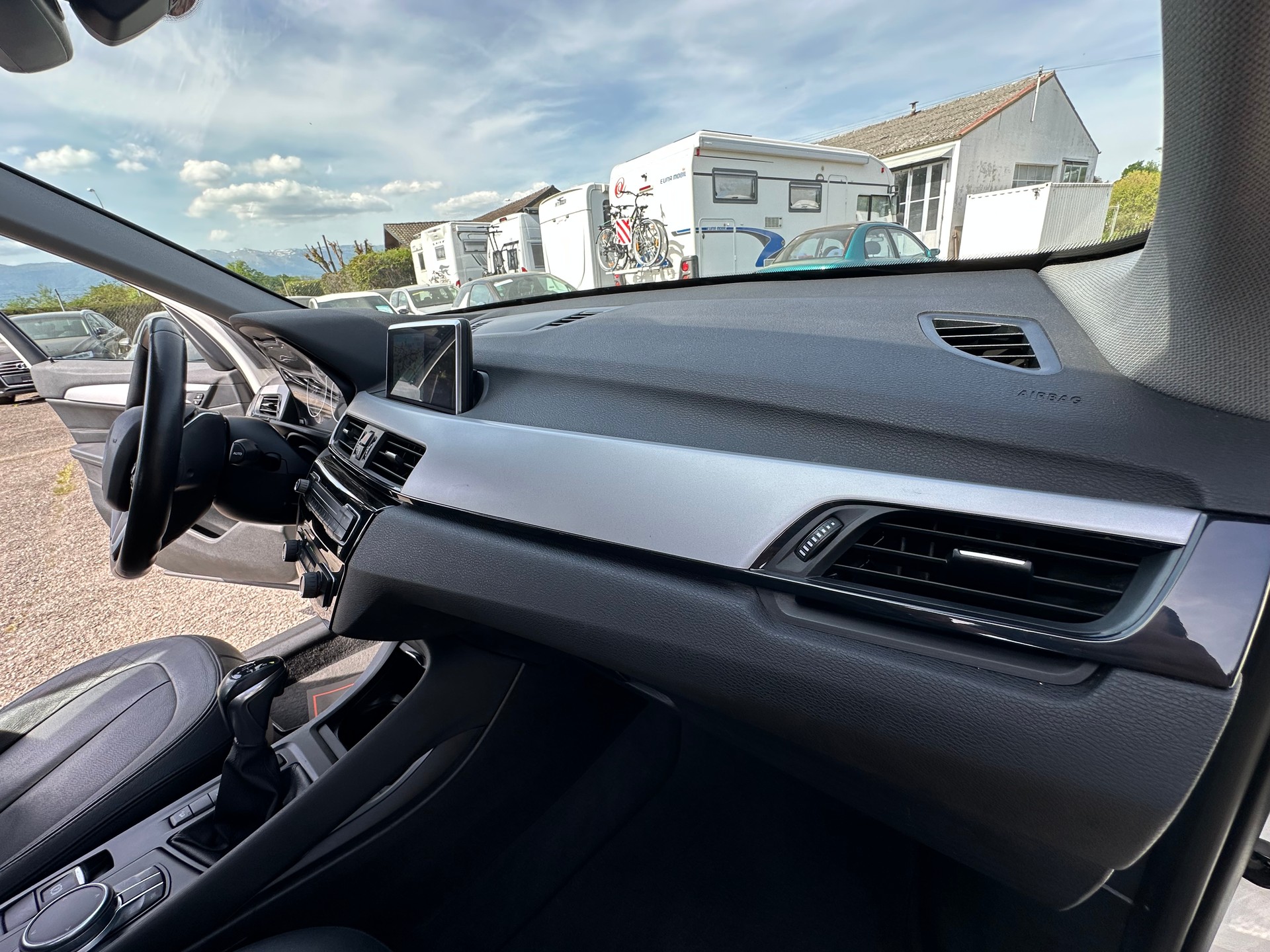 BMW X1 xDrive 20i Sport Line Steptronic-image-18