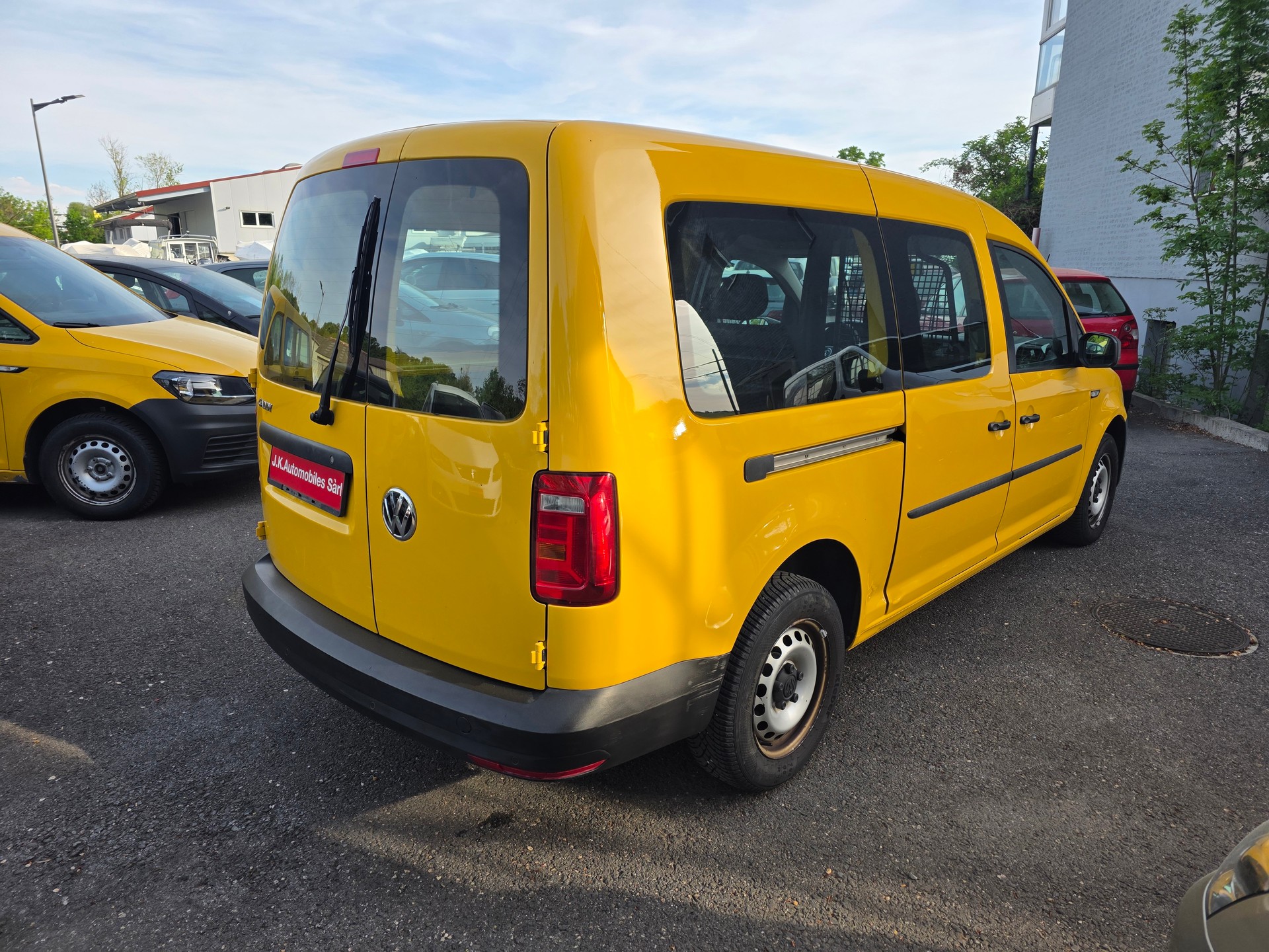 VW Caddy Maxi 1.0TSI BlueMotion Technology-image-7
